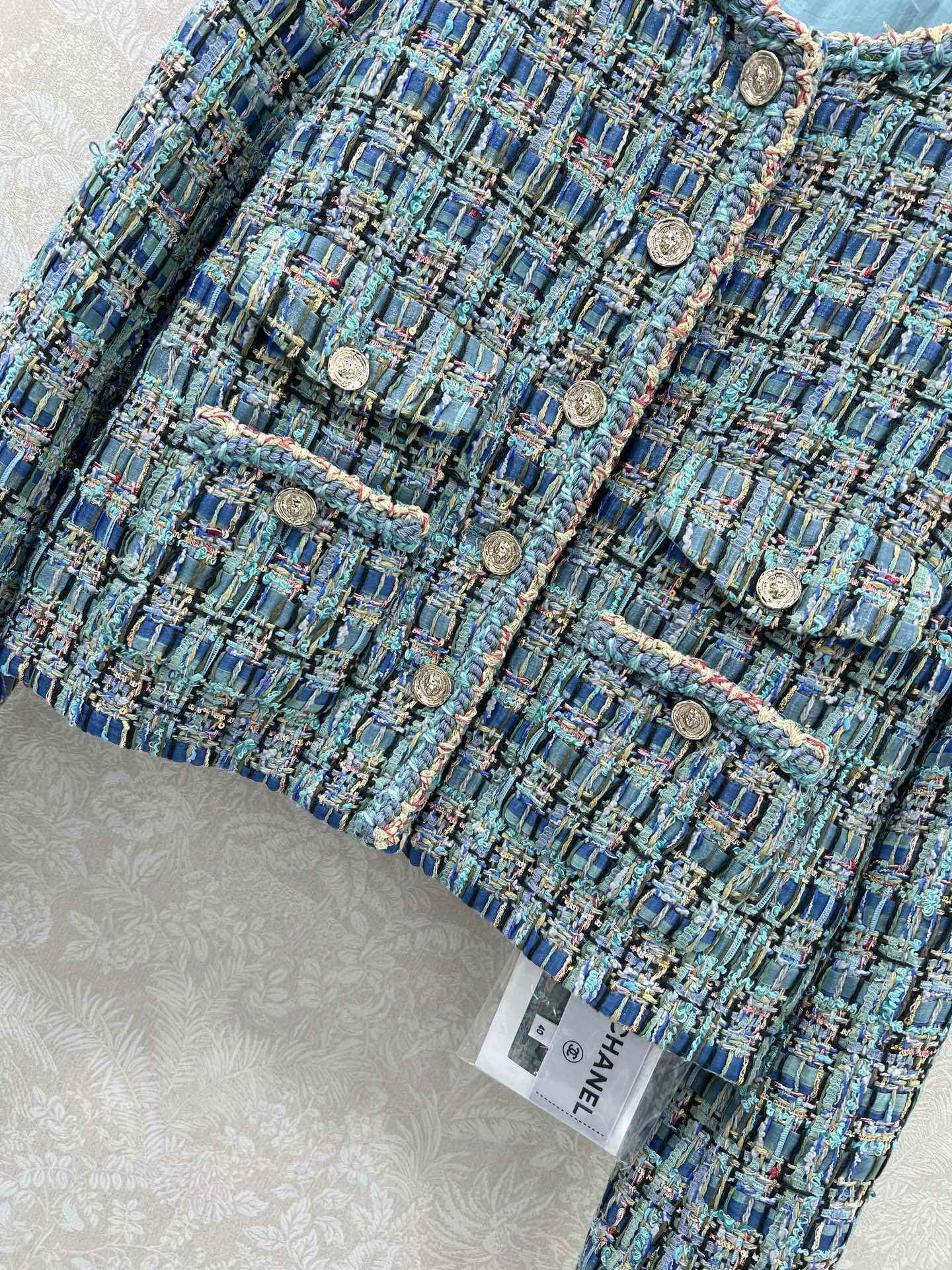 🔥🔥Chan*l粗纺捆边洋装外套 手工坊系列外套 采用原版定制粗花呢面料，手工包边工艺，内里100%真丝