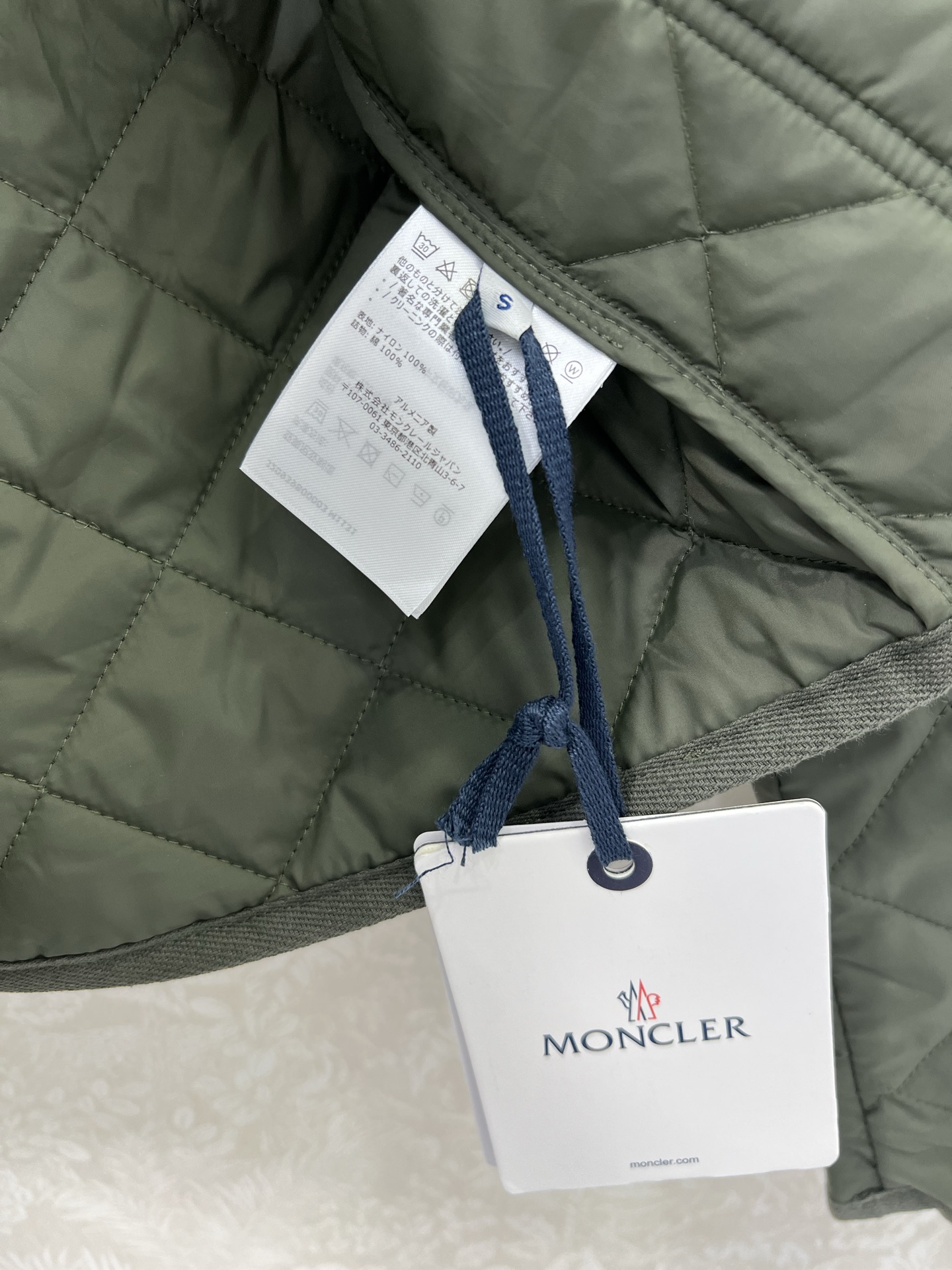 🔥🔥moncl*r 25新款菱形绗缝夹棉短款棉服小外套。气质翻领双口袋小短款设计！减龄少女气质，进口机压