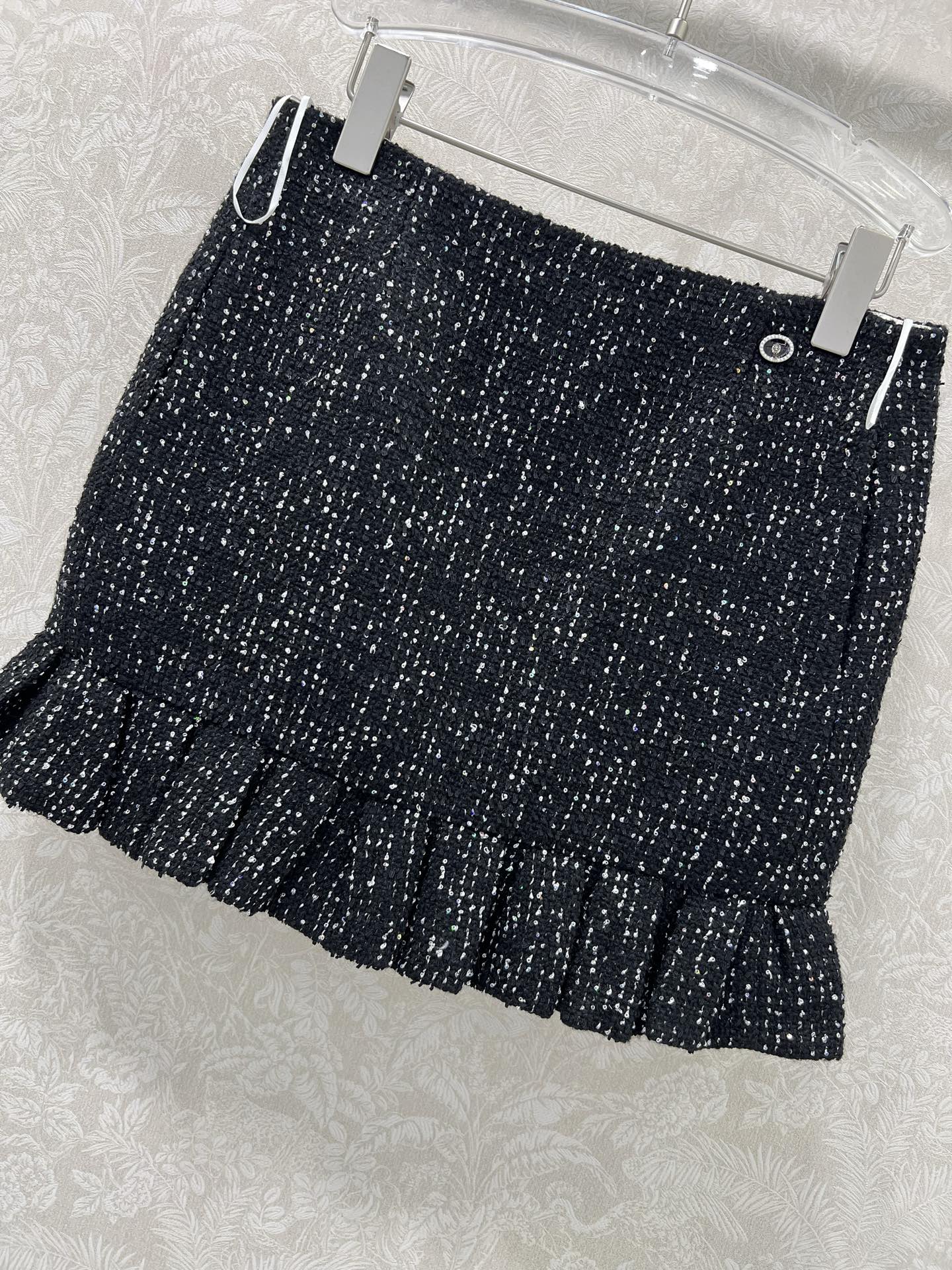 🔥🔥chan*l 25新款荷叶边半裙 早秋系列新款 法式宫廷风小香风亮片荷叶边半裙 高级定制粗花呢软呢面