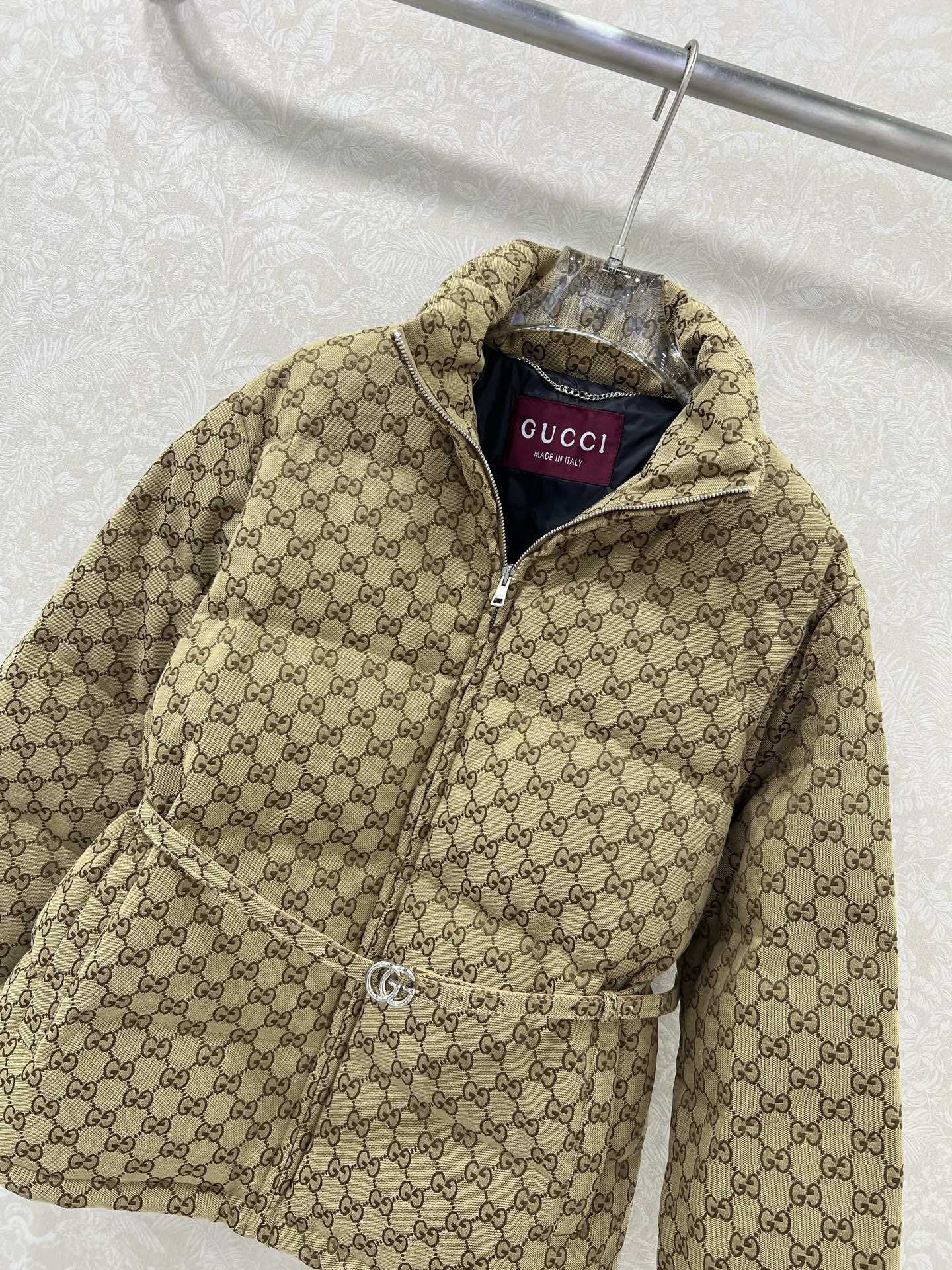 🔥🔥Gucc*25新款羽绒服 经典重现 90白鹅绒 GG提花系列双面棉服外套 立领H版本 配定制腰带可收
