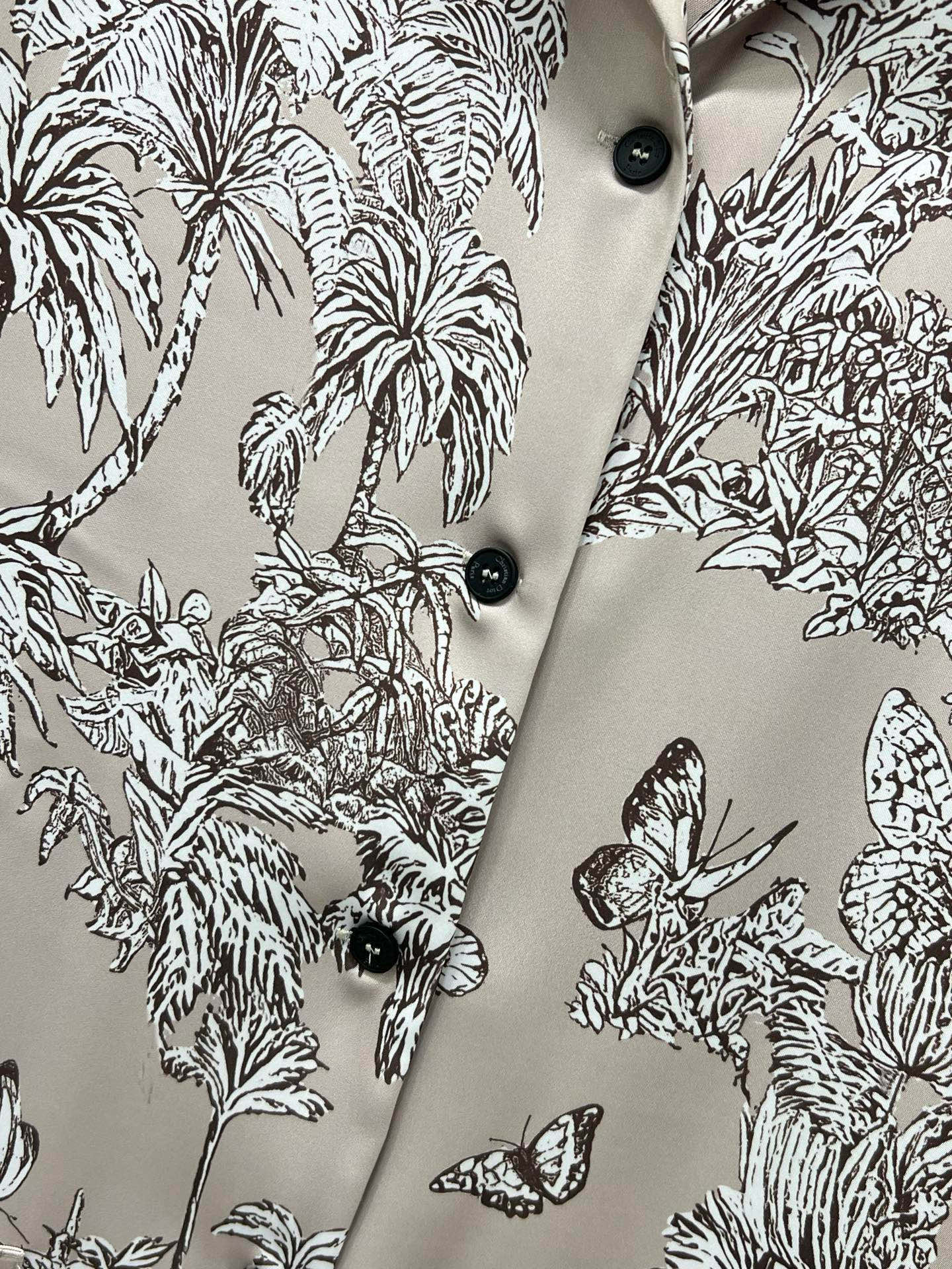 Stylish T-shirts and Pyjamas for Women: New Dio Collection Highlights. - 图片 4