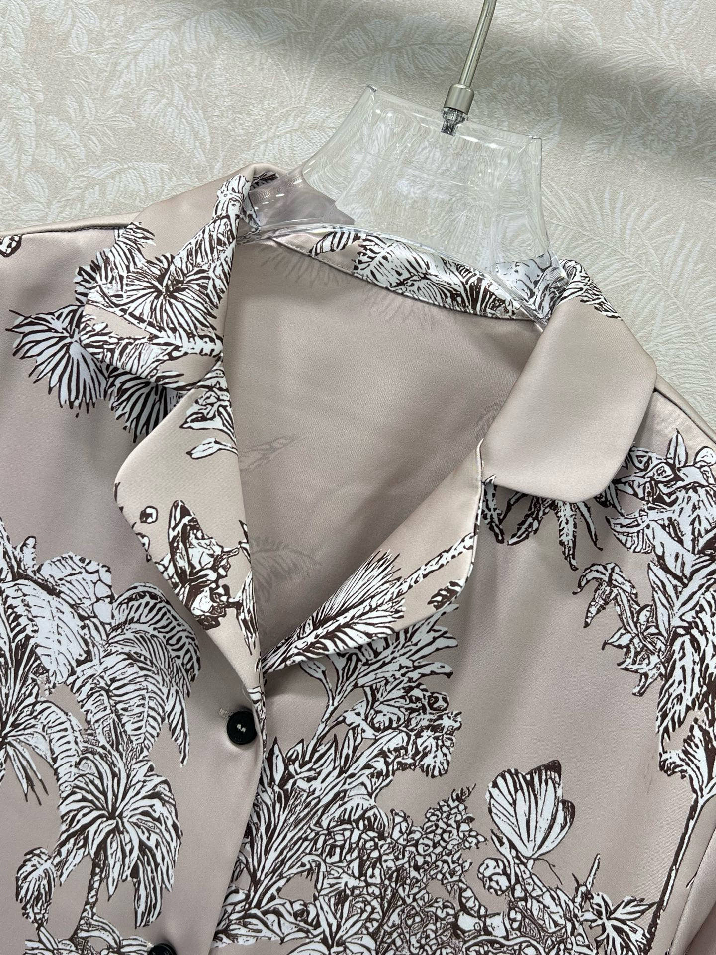 Stylish T-shirts and Pyjamas for Women: New Dio Collection Highlights. - 图片 2