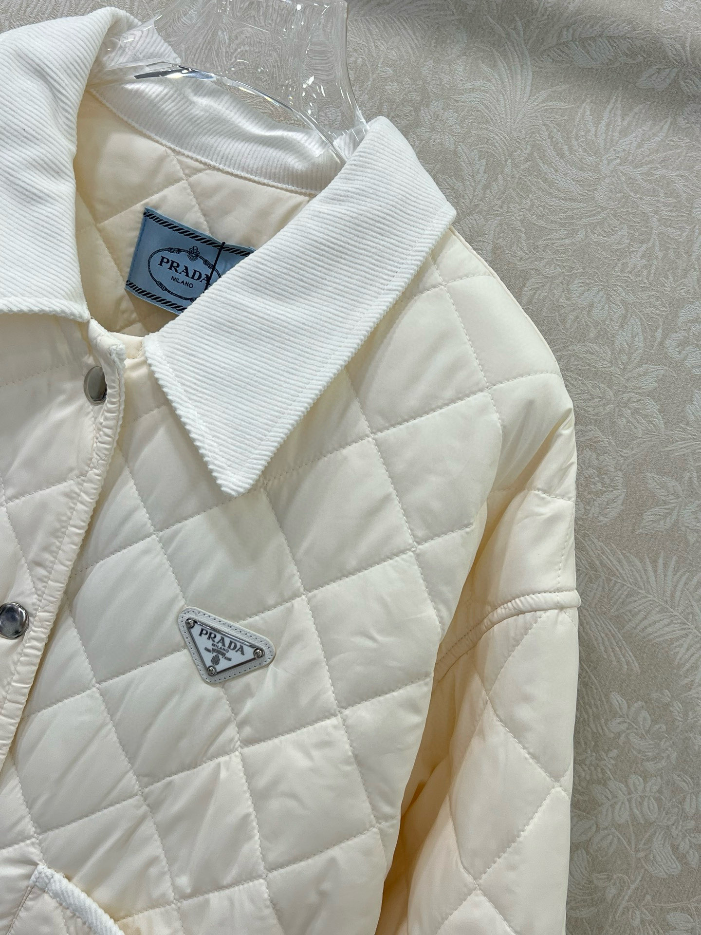 🔥🔥PRAD*普拉*达 25秋冬新款菱格短款棉衣！全新定制的三角标 P家经典款净包格纹棉服短款外套 再生