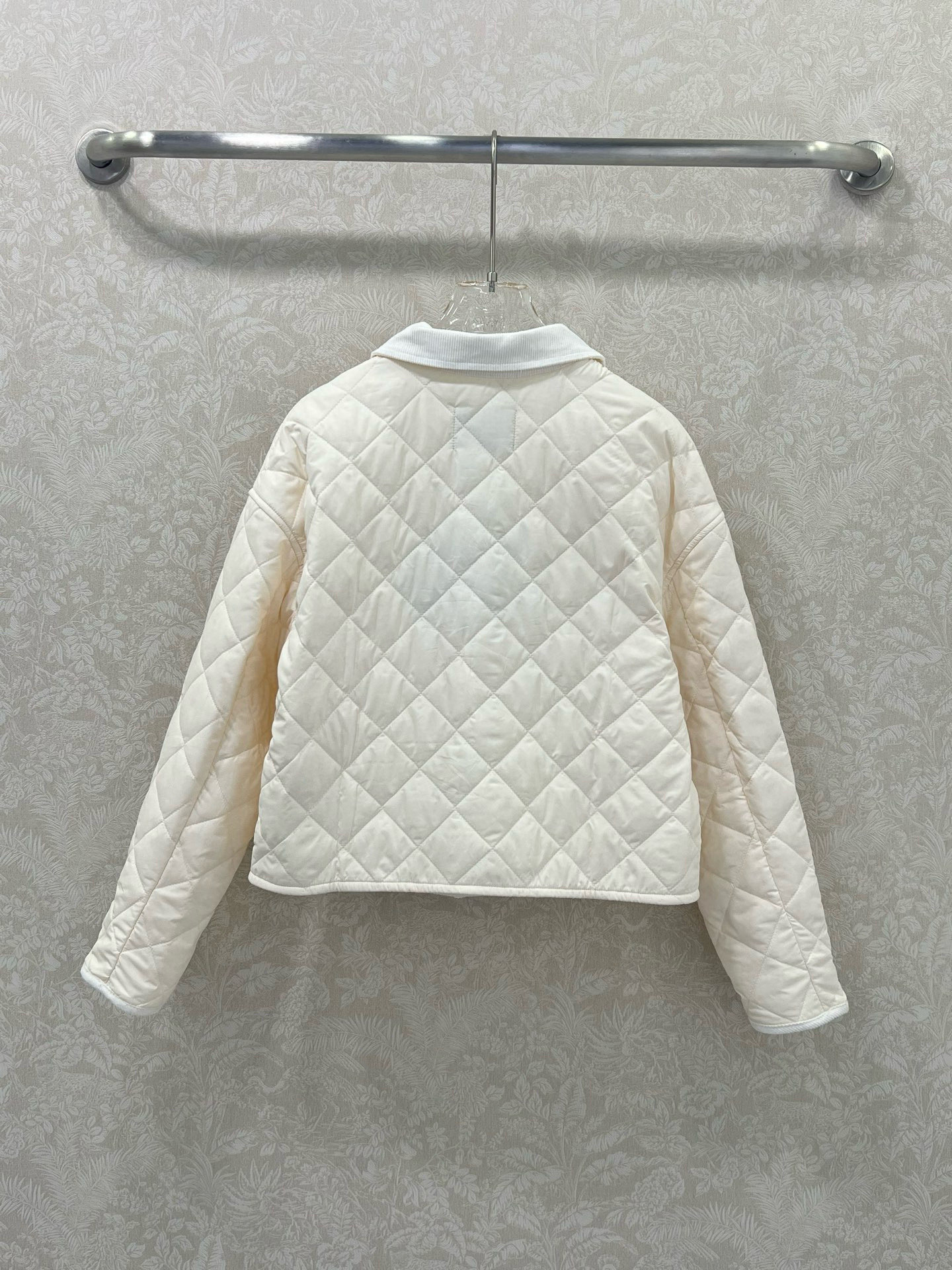 🔥🔥PRAD*普拉*达 25秋冬新款菱格短款棉衣！全新定制的三角标 P家经典款净包格纹棉服短款外套 再生