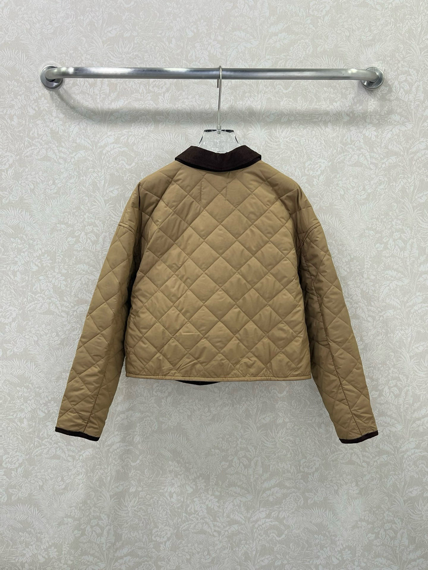 🔥🔥PRAD*普拉*达 25秋冬新款菱格短款棉衣！全新定制的三角标 P家经典款净包格纹棉服短款外套 再生