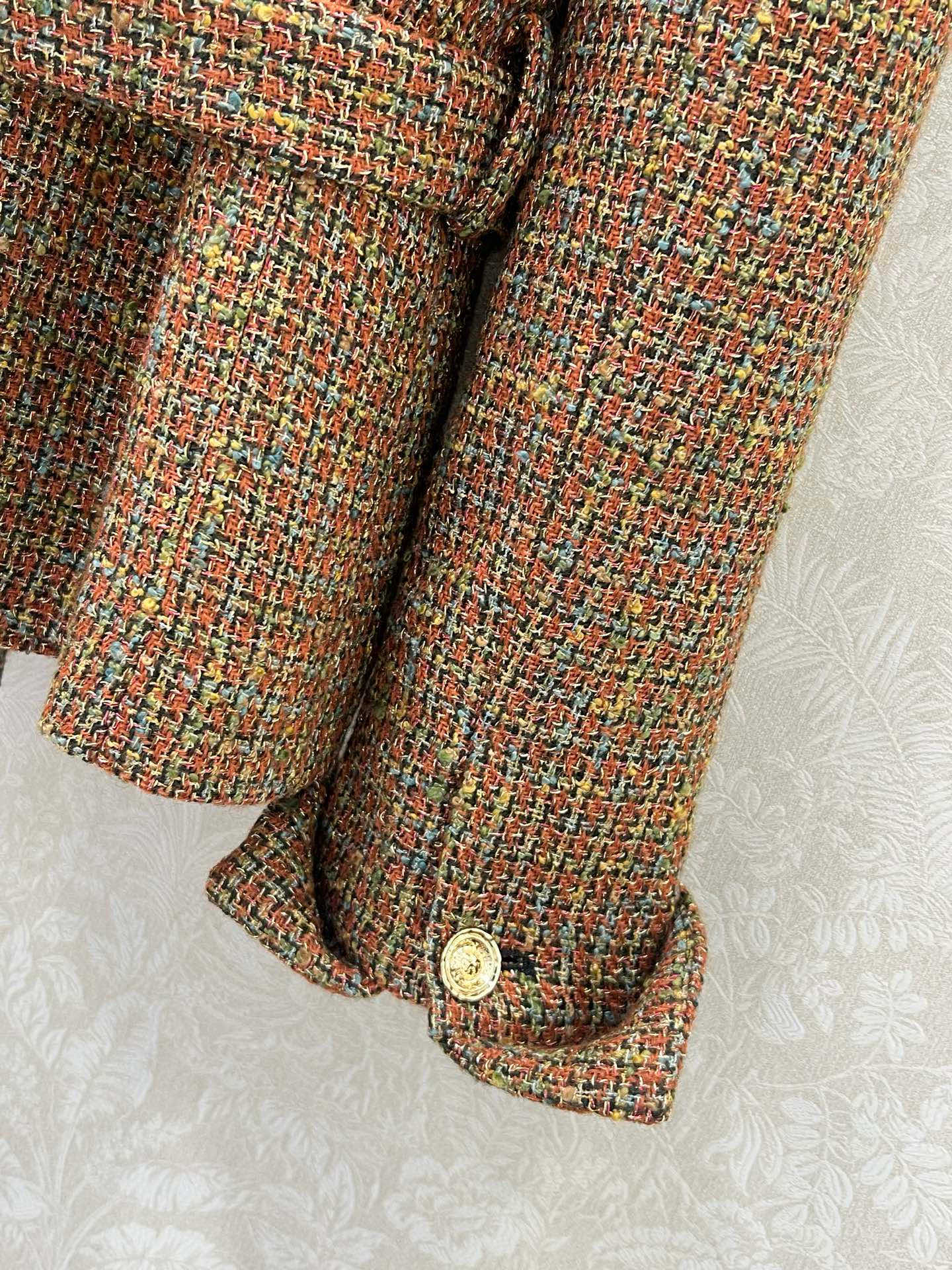 🔥🔥chan*l 25新款翻领洋装钉珠捆边外套   高版本 内衬100%真丝 定制YB进口粗纺羊毛呢材质