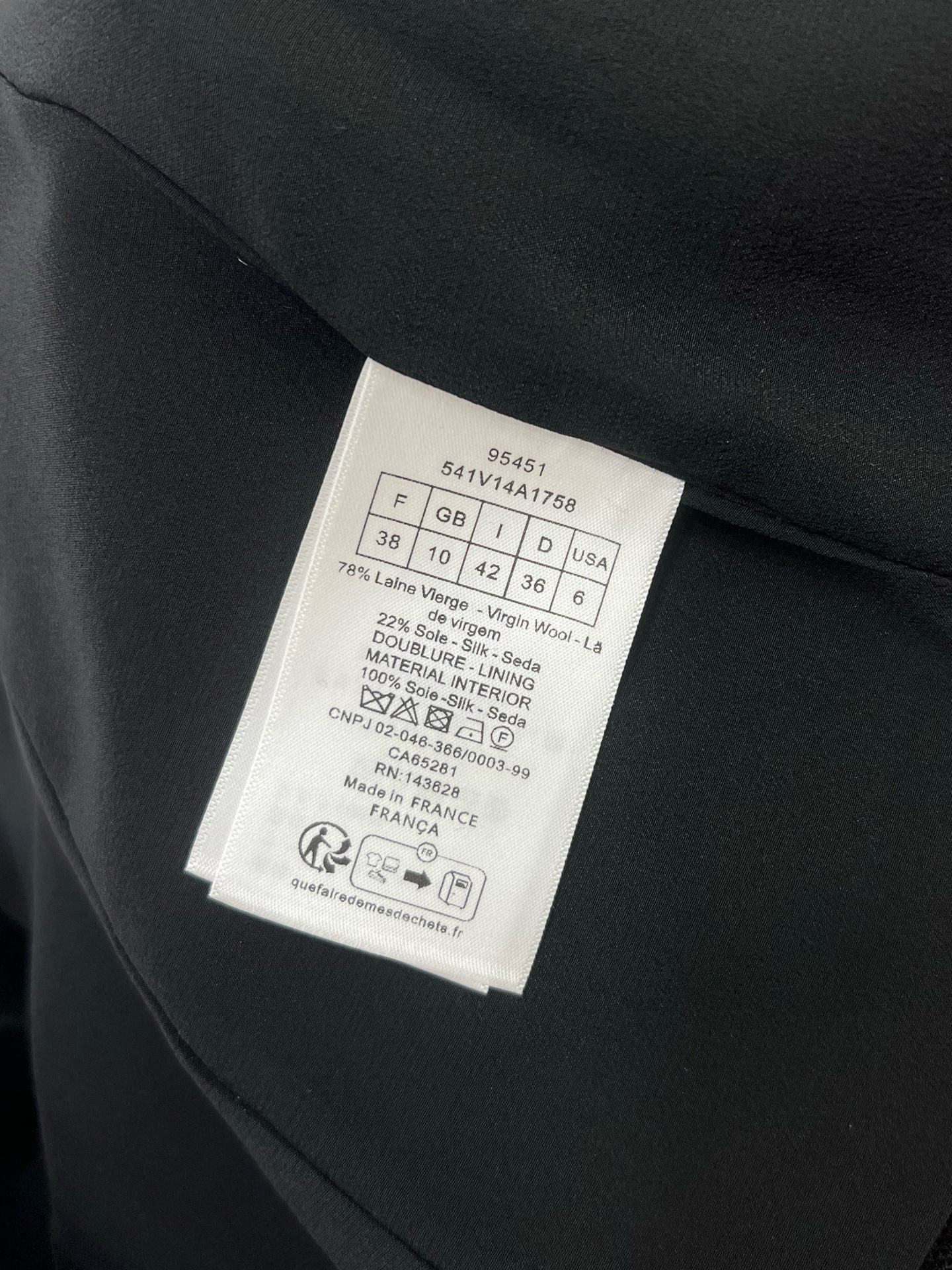 🔥🔥Dio*25新款女士新款高定手工系列西装丝毛外套 流畅的线条结构 拿捏得恰如其分  订制百分百丝毛材