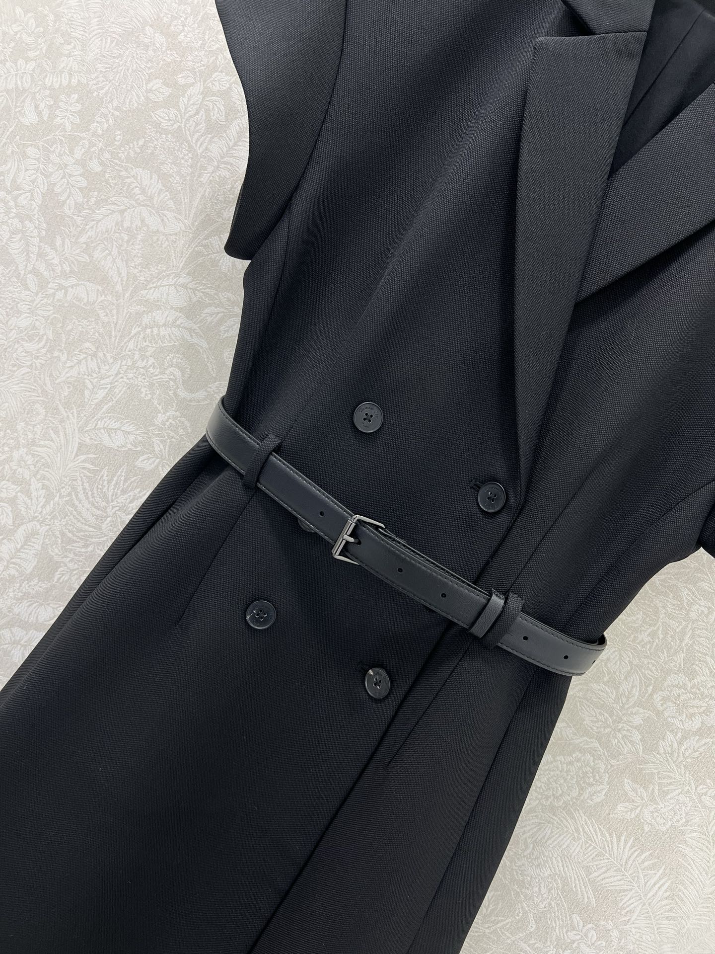 🔥🔥Dio*25新款丝毛连衣裙高版本 内衬真丝 翻领阔袖搭配真皮腰带长裙 定制YB进口丝毛材质 挺括有型