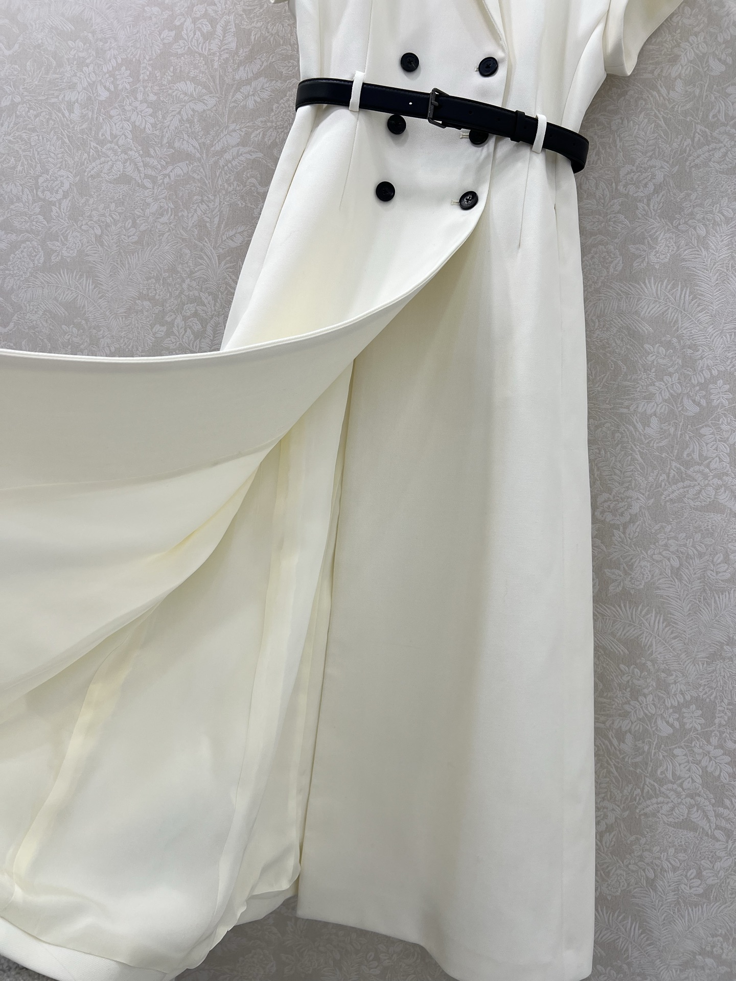 🔥🔥Dio*25新款丝毛连衣裙高版本 内衬真丝 翻领阔袖搭配真皮腰带长裙 定制YB进口丝毛材质 挺括有型