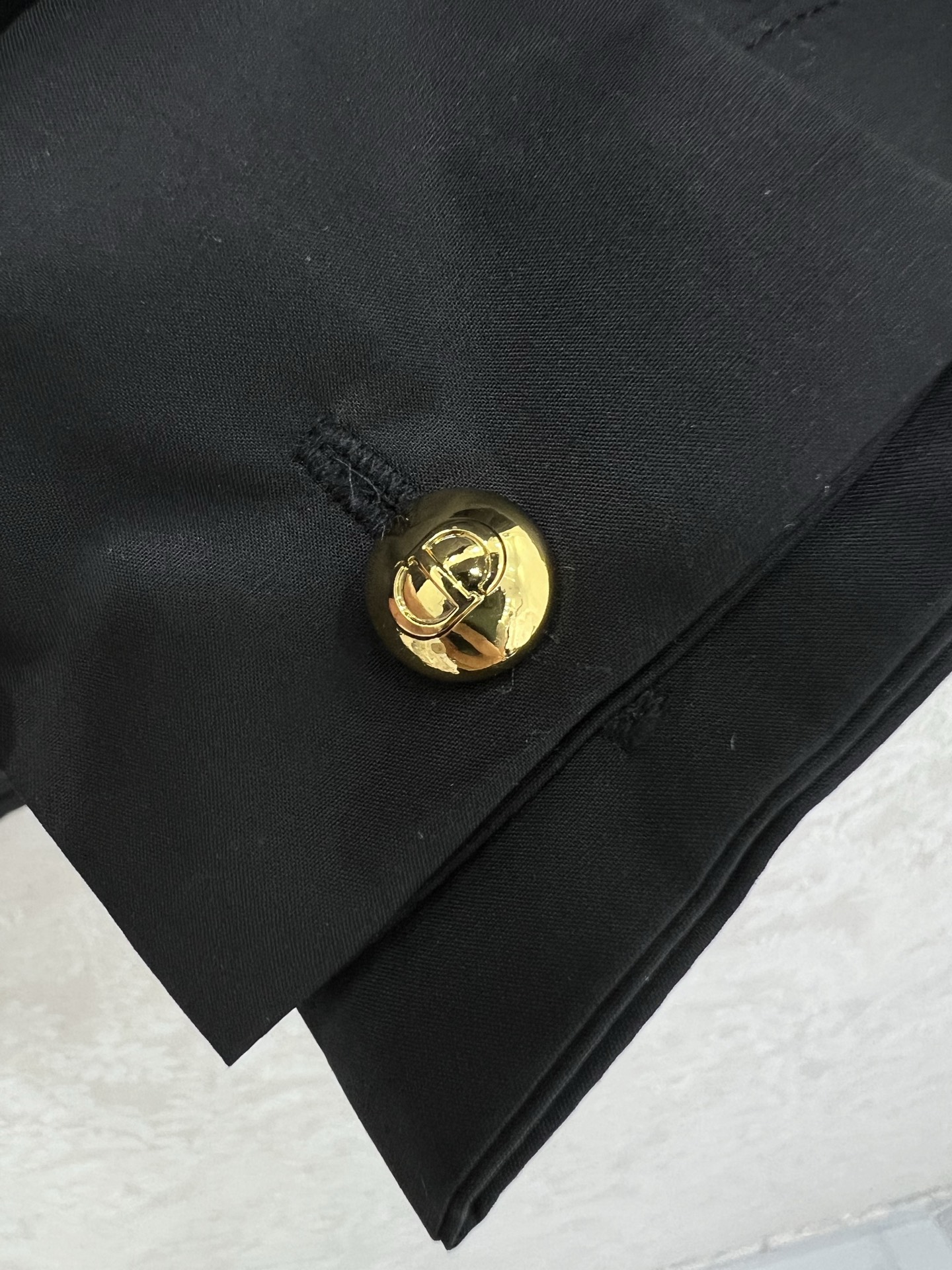 🔥🔥Dio*25新款衬衣 大翻领单粒扣 胸前口袋字母刺绣 定制CD五金纽扣 宽松版型属于谁都好驾驭的，日