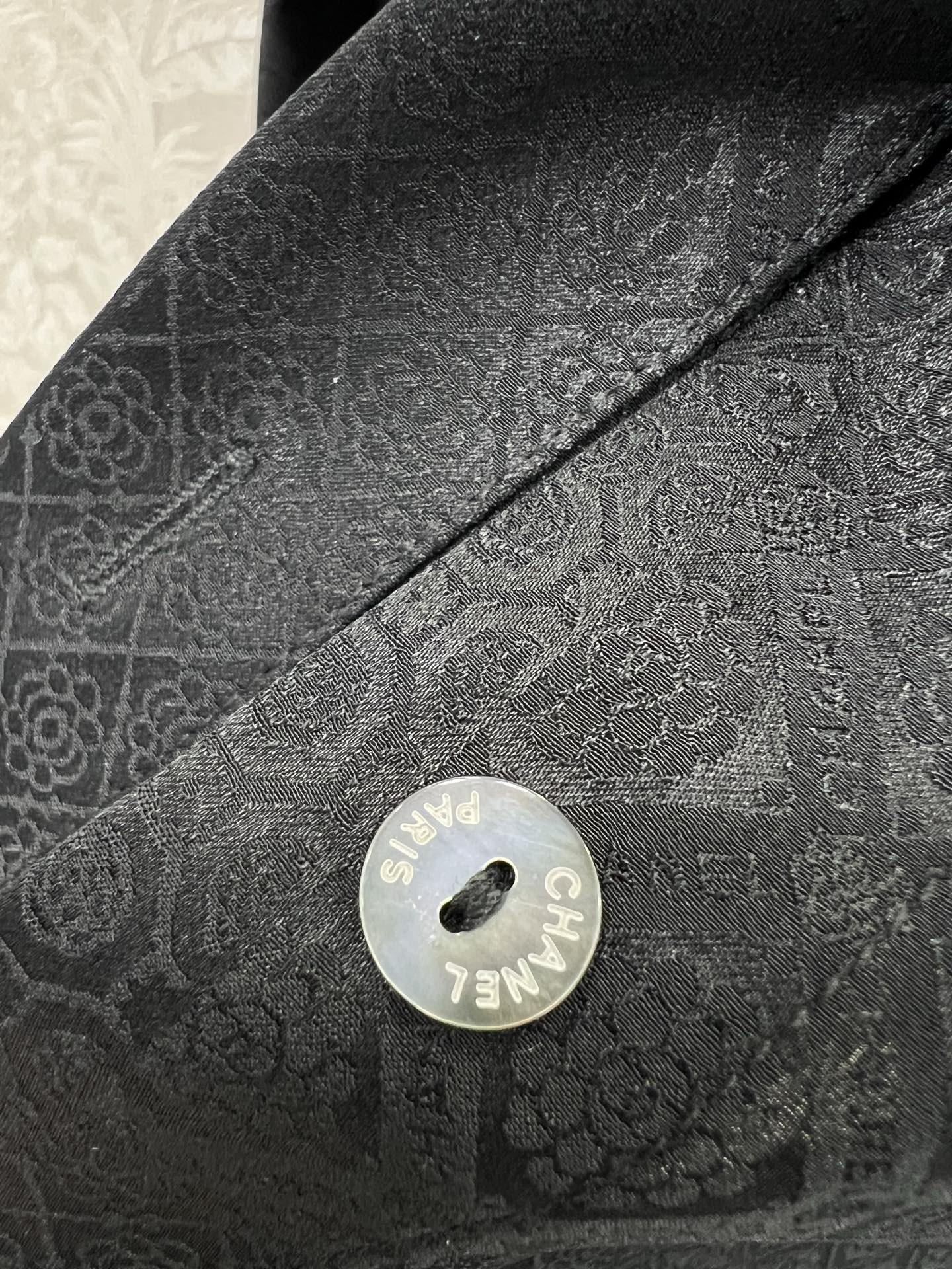 🔥🔥chan*l 25秋款新款高版本真丝提花暗纹菱格口袋衬衫 定制YB进口双绉真丝材质 质感区别普通的0