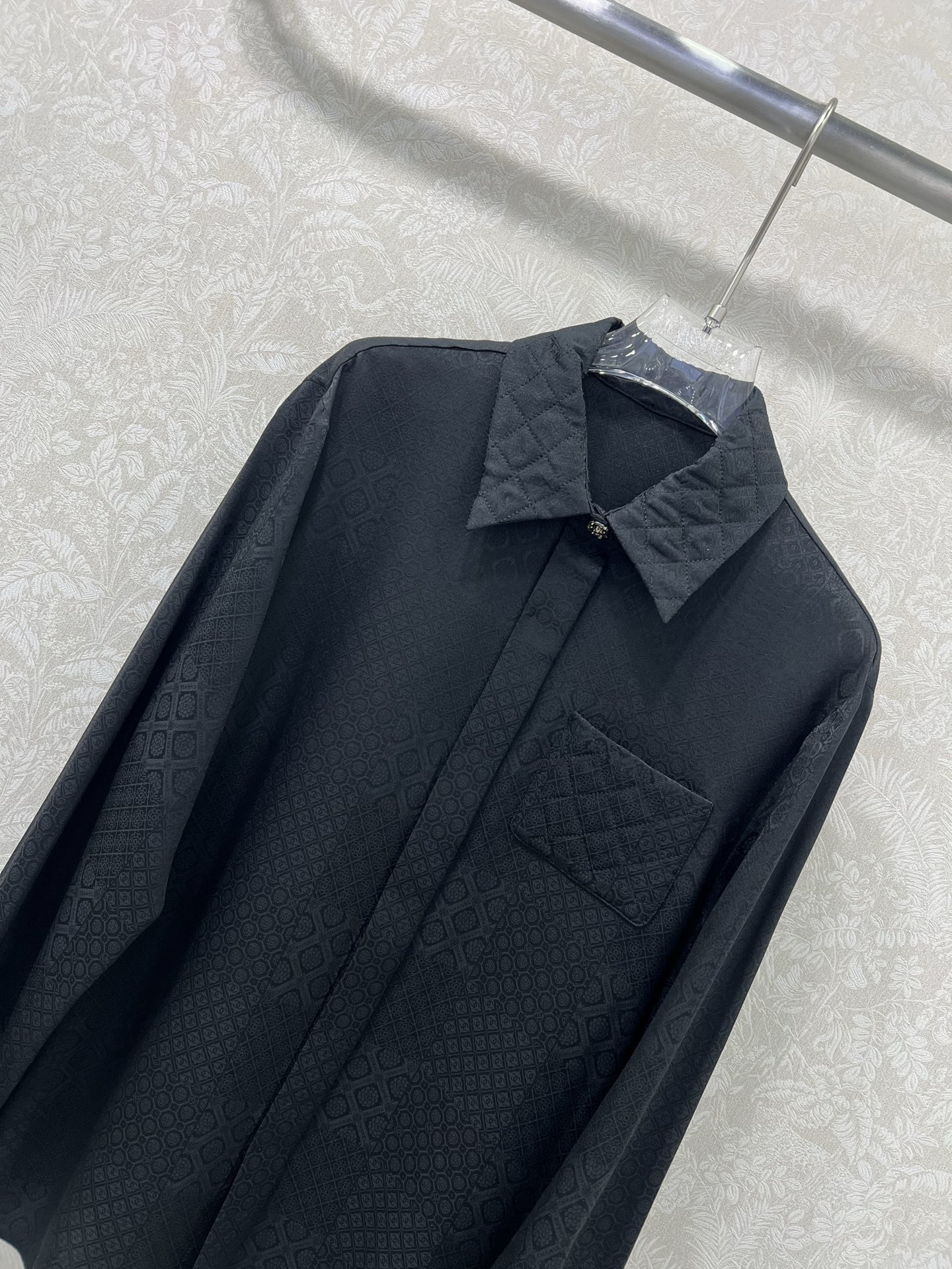 🔥🔥chan*l 25秋款新款高版本真丝提花暗纹菱格口袋衬衫 定制YB进口双绉真丝材质 质感区别普通的0