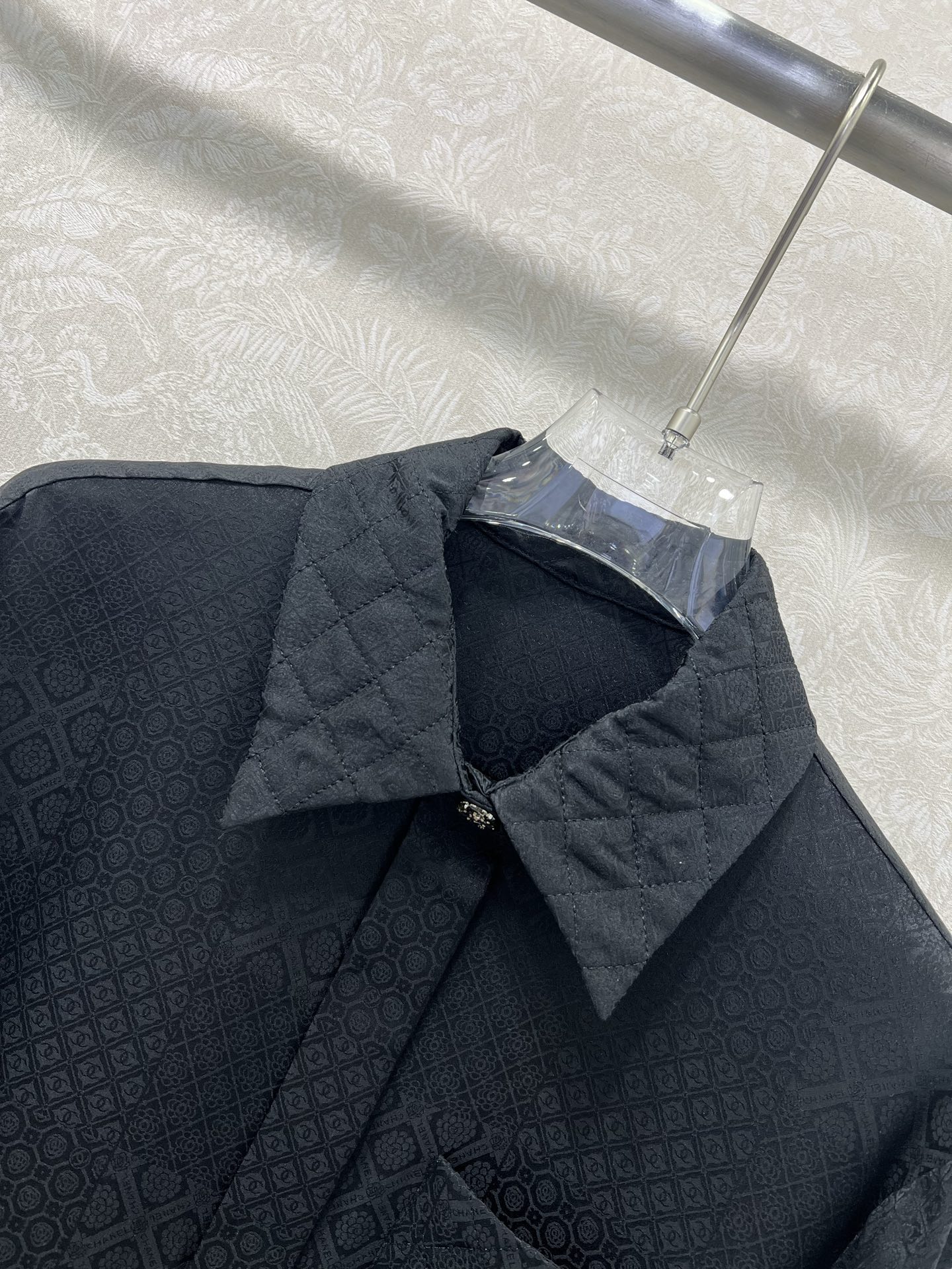 🔥🔥chan*l 25秋款新款高版本真丝提花暗纹菱格口袋衬衫 定制YB进口双绉真丝材质 质感区别普通的0