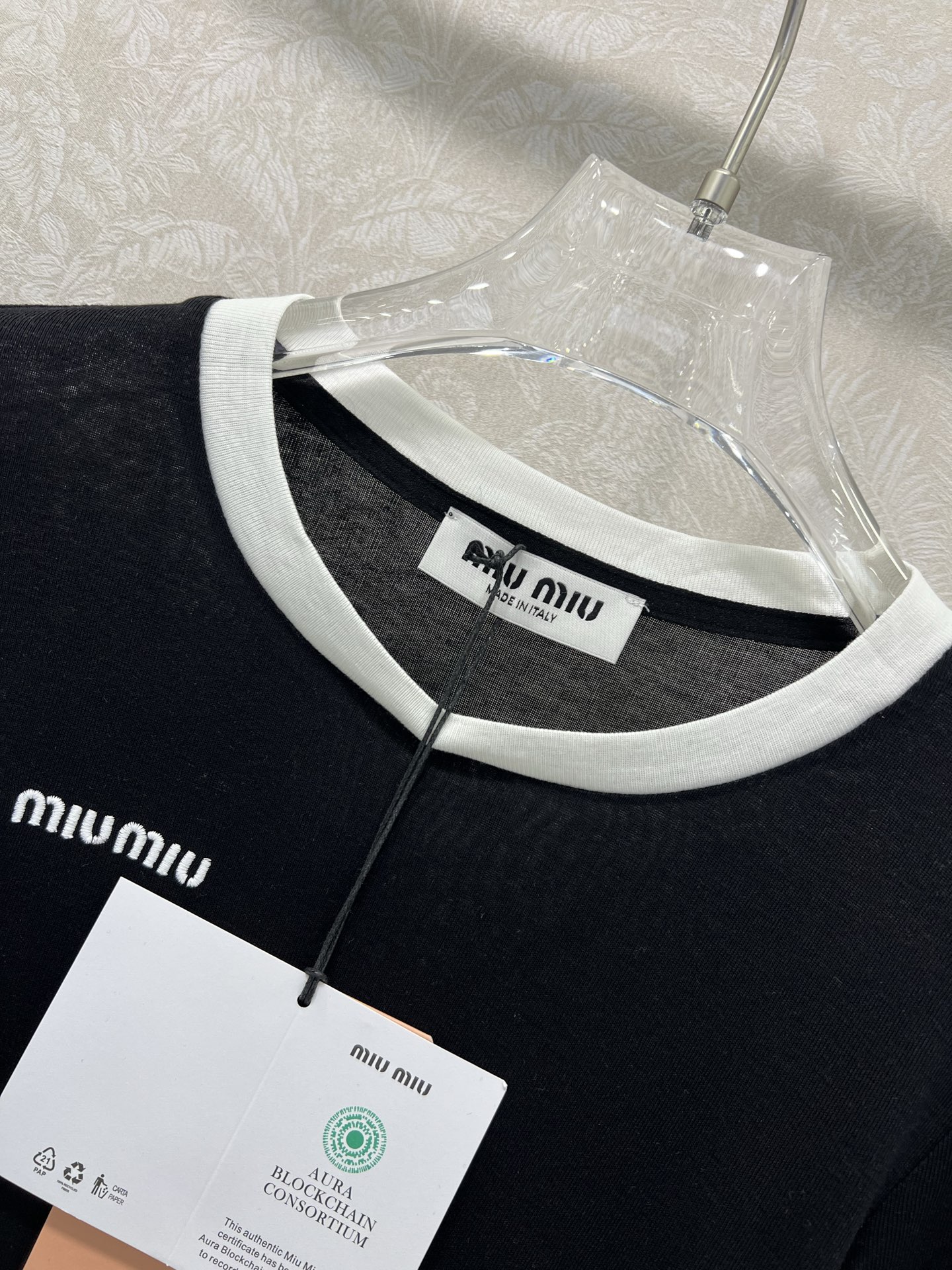 🔥🔥Miumi*25新款袖口撞色长袖打底上衣 定制YB进口天丝羊毛 质感细腻 穿搭舒适 胸前贴标凸显品牌