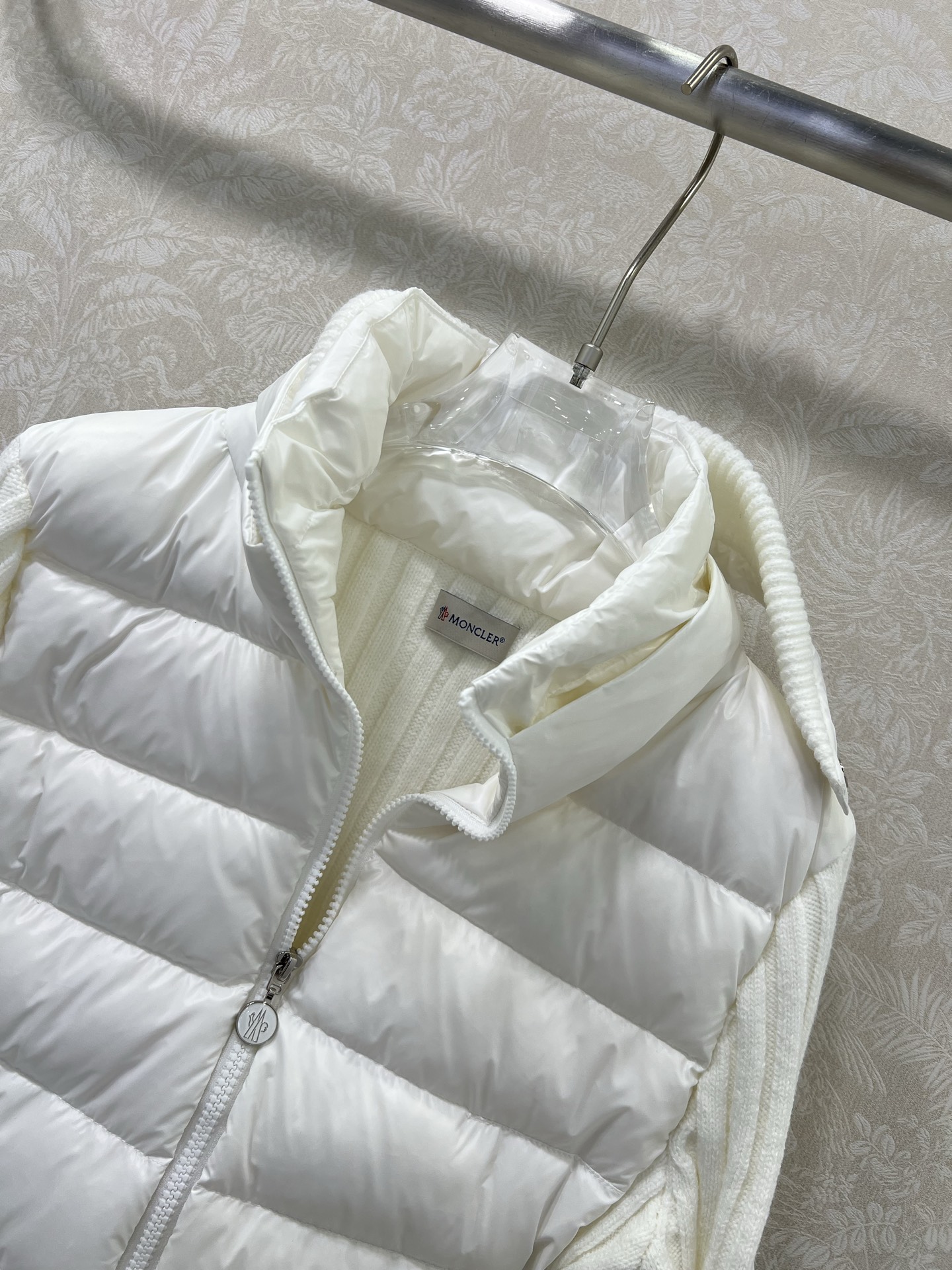 Moncler 25 New Single-Size Female Suit with Dust-Proof Bag: Innovative Design for Winter - 图片 2