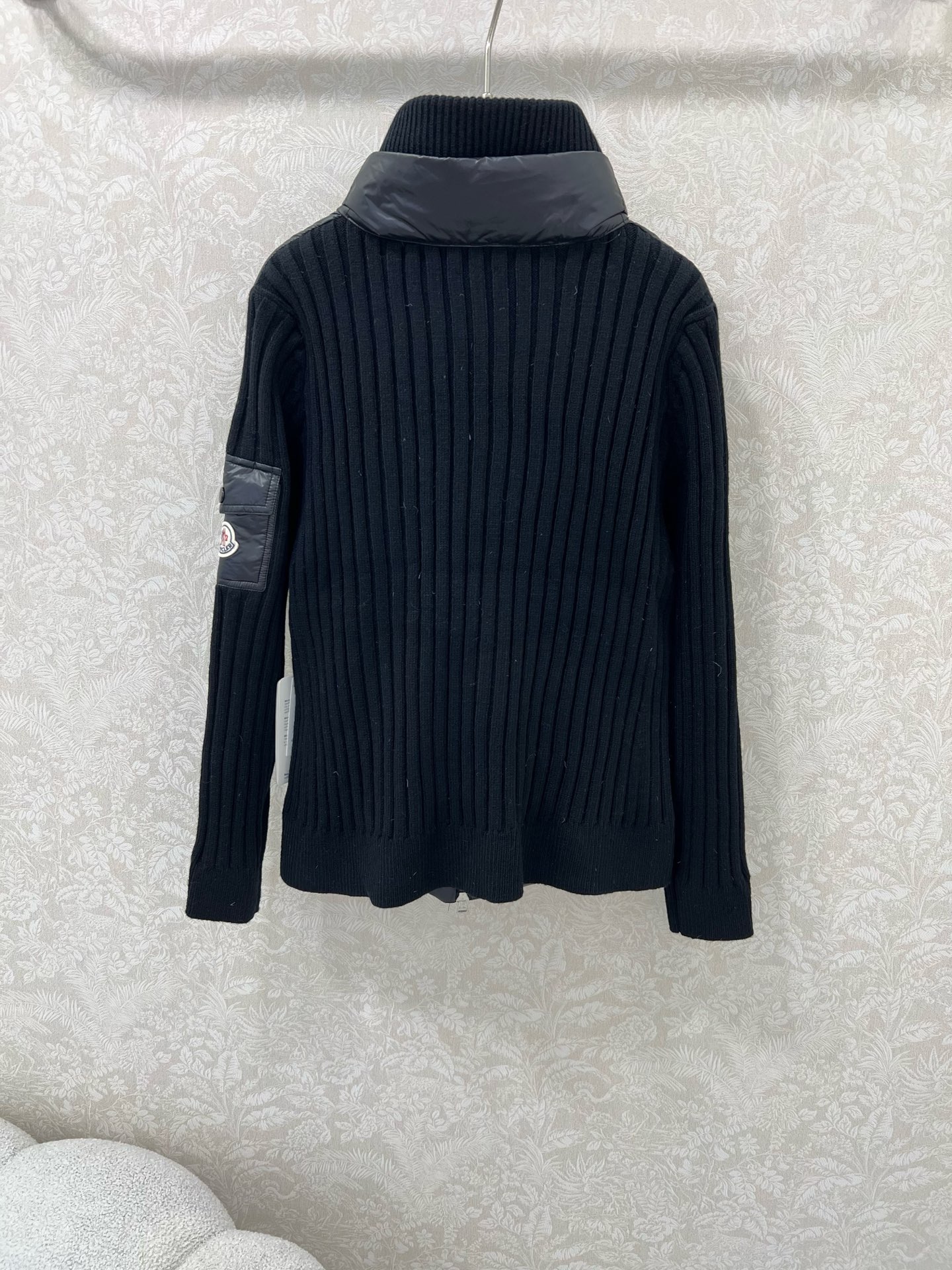 Moncler Single-Size Female Suit with Dust-Proof Bag: Innovative Design, High-Grade Materials - 图片 8