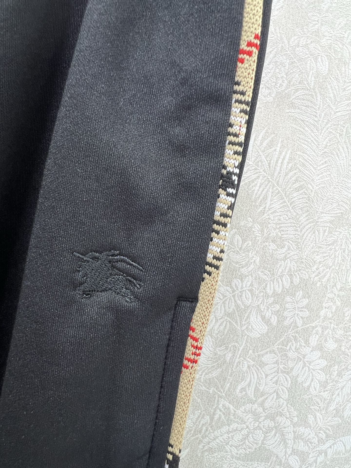 🔥🔥Burber*y25新款学院风运动休闲夹克 ➕长裤同步上新 分开出售‼️高版出品自买原版 一比一复刻