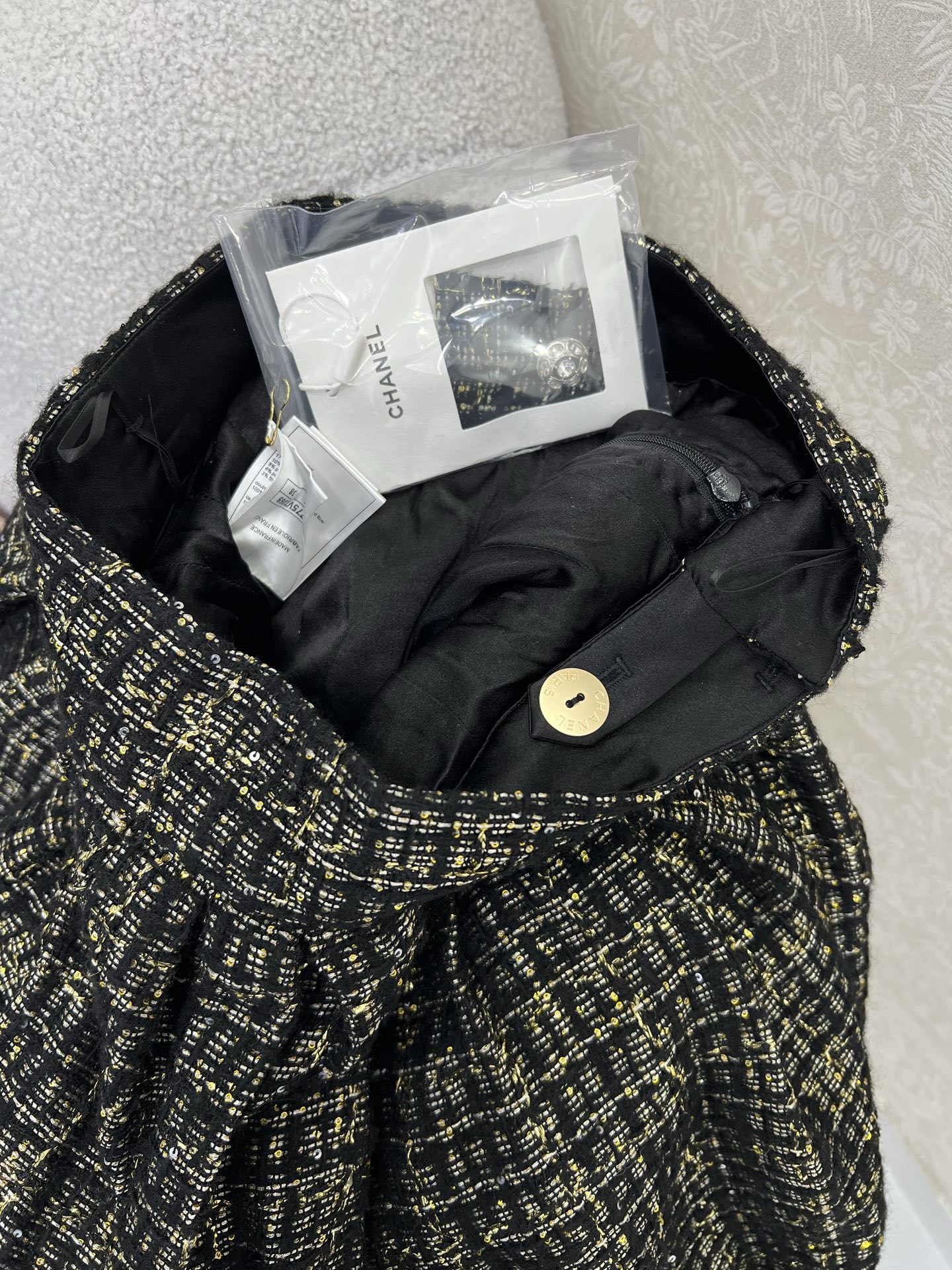 🔥🔥Chan*l25重工高版本内衬100%真丝半裙 进口粗纺羊毛呢材质 质感高级 品相十足 收腰大摆更显