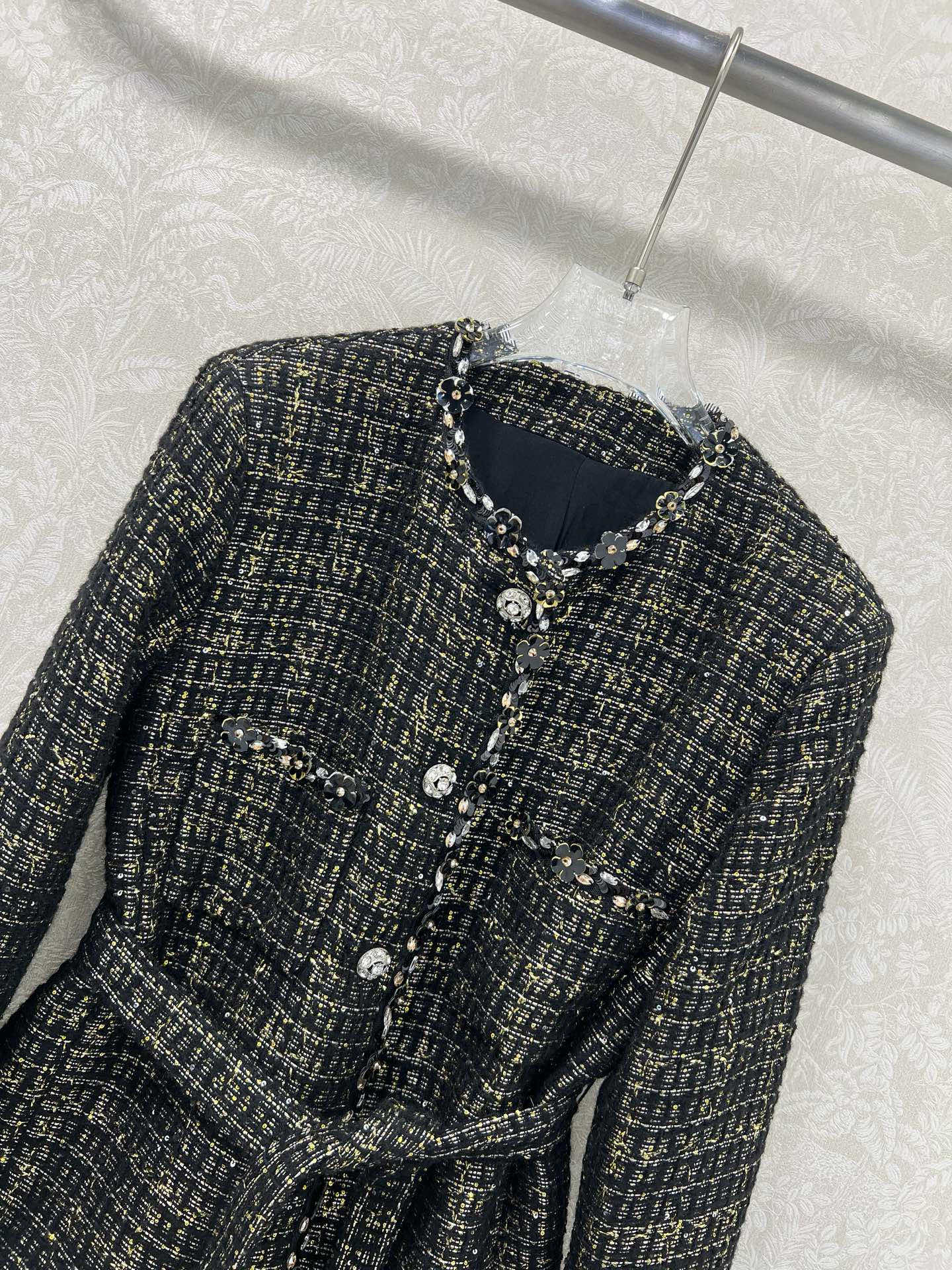 🔥🔥Chan*l25重工钉珠外套 高版本 内衬100%真丝 圆领洋装钉珠捆边外套  进口粗纺羊毛呢材质 