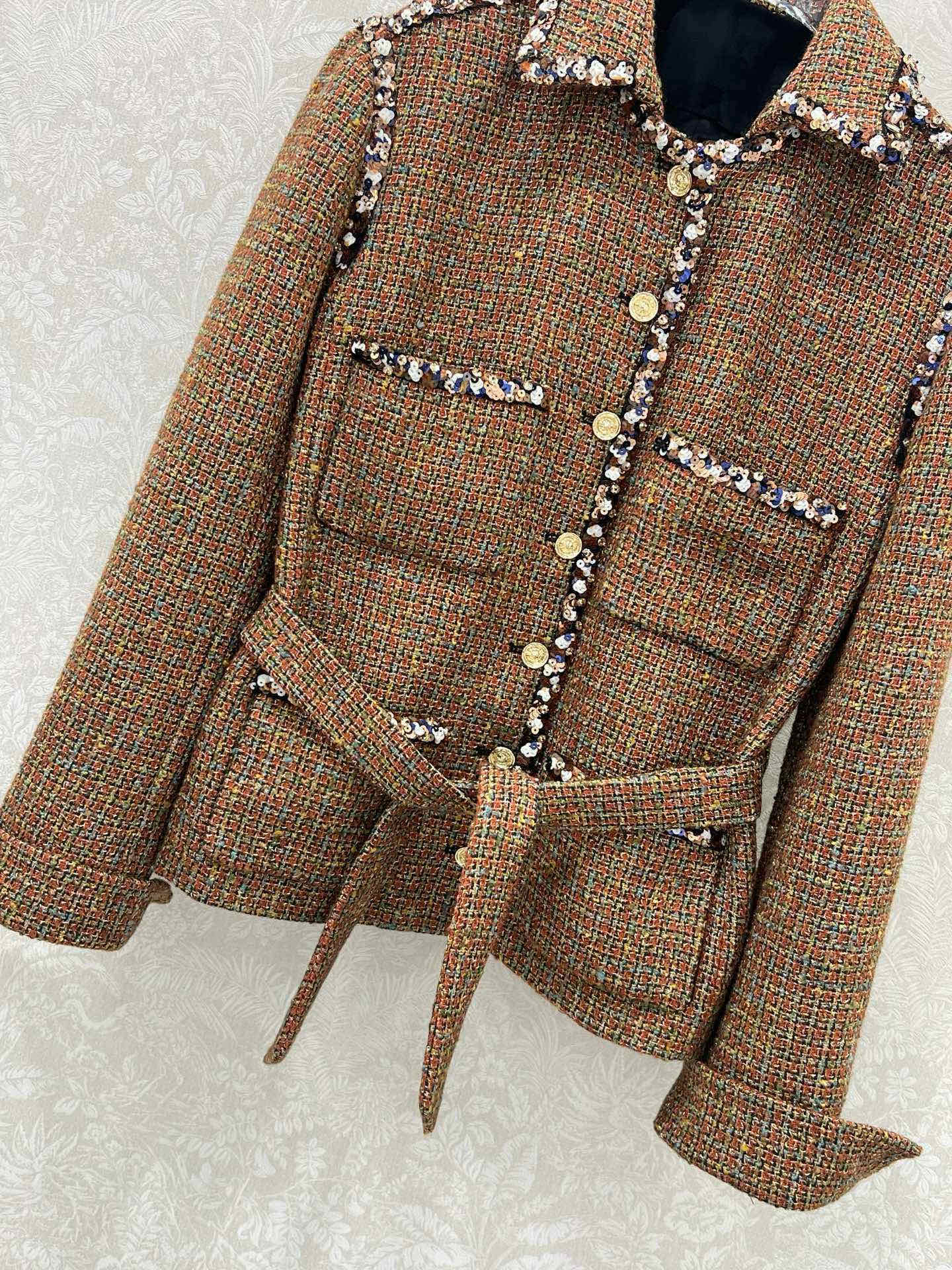 🔥🔥chan*l 25新款翻领洋装钉珠捆边外套   高版本 内衬100%真丝 定制YB进口粗纺羊毛呢材质