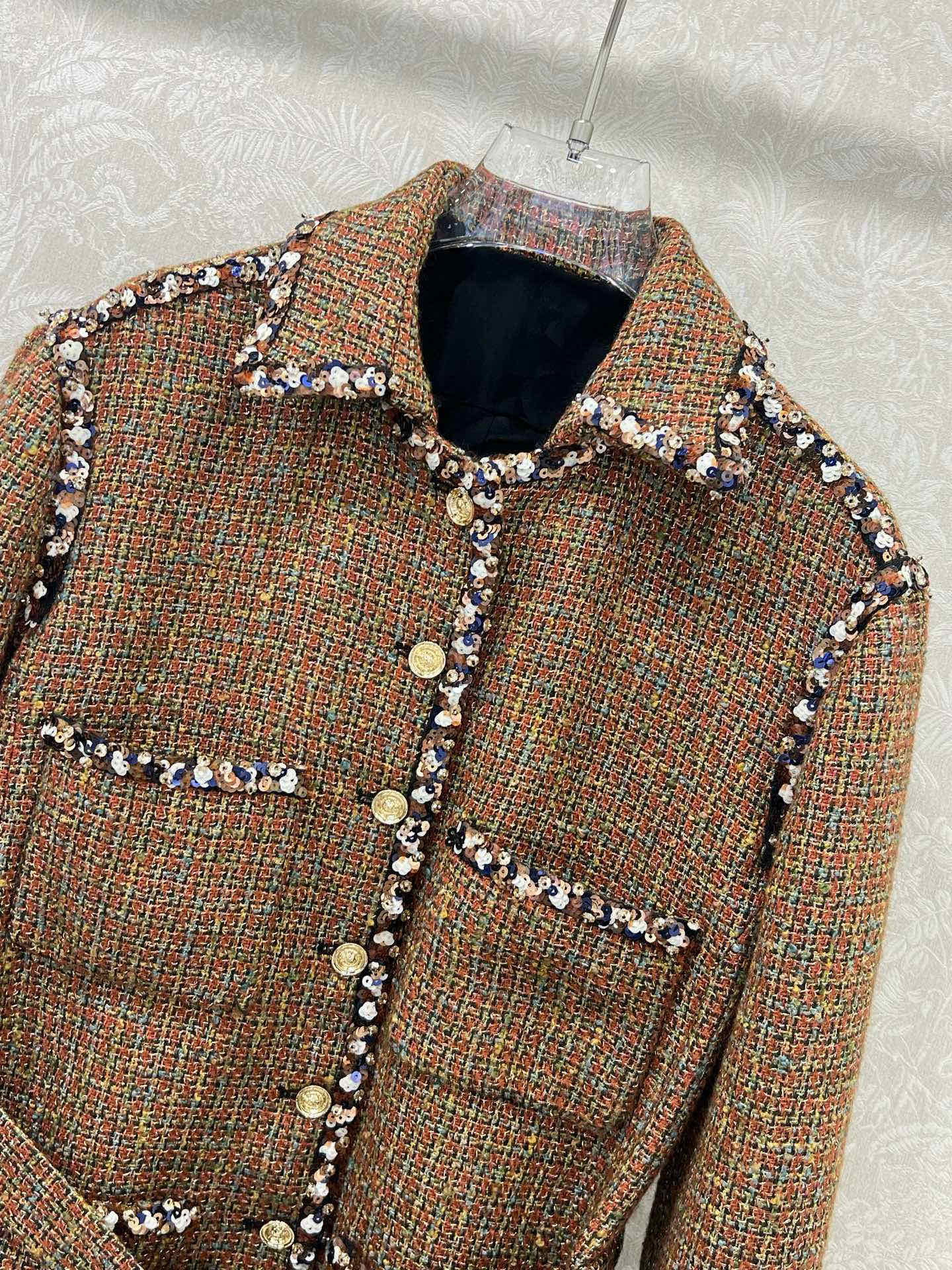 🔥🔥chan*l 25新款翻领洋装钉珠捆边外套   高版本 内衬100%真丝 定制YB进口粗纺羊毛呢材质