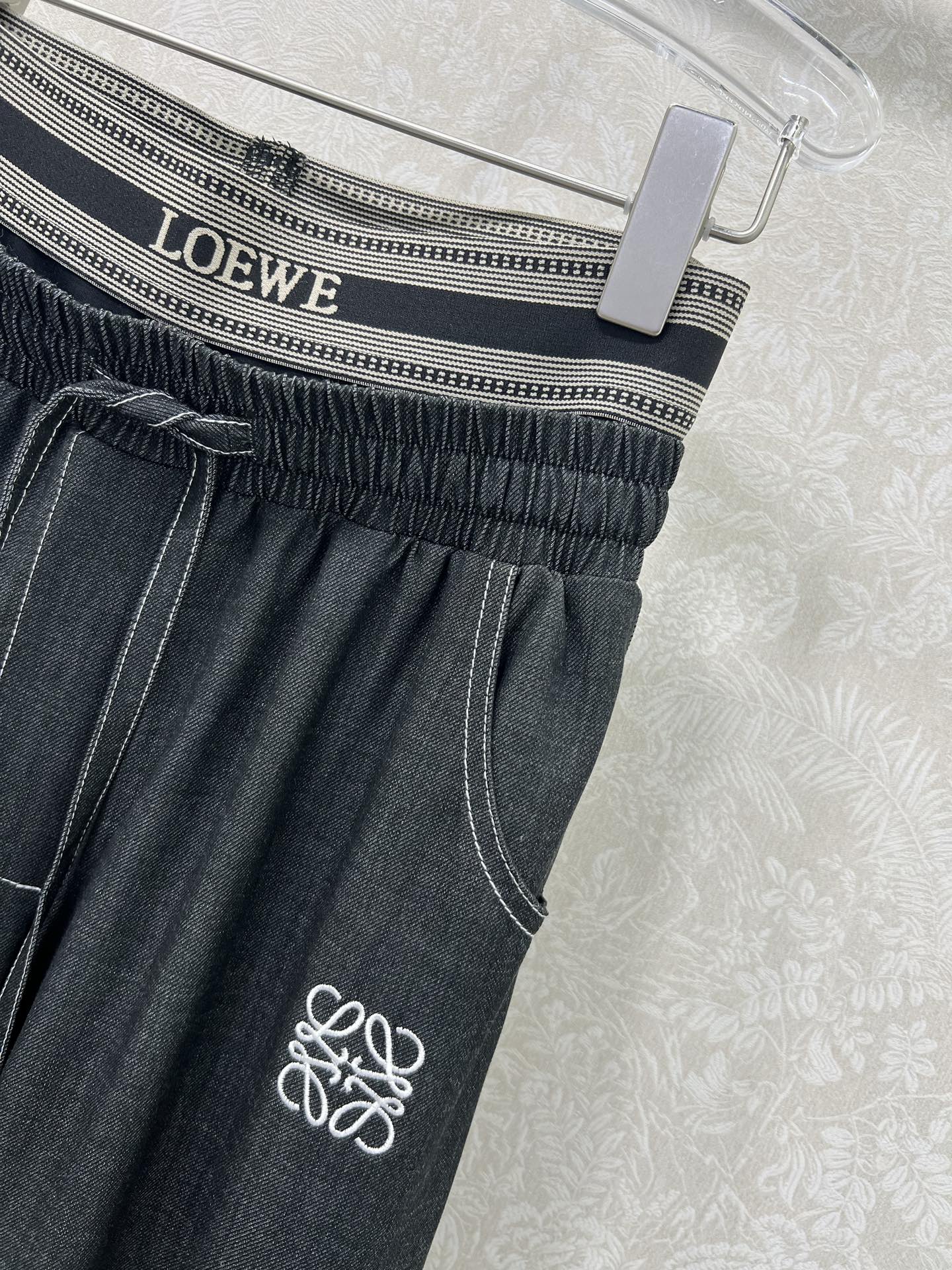 🔥🔥Loew* 25新款双腰头明线阔腿长裤 腰头经典字母logo弹力织带 裤身刺绣 选用高比例棉面料 面