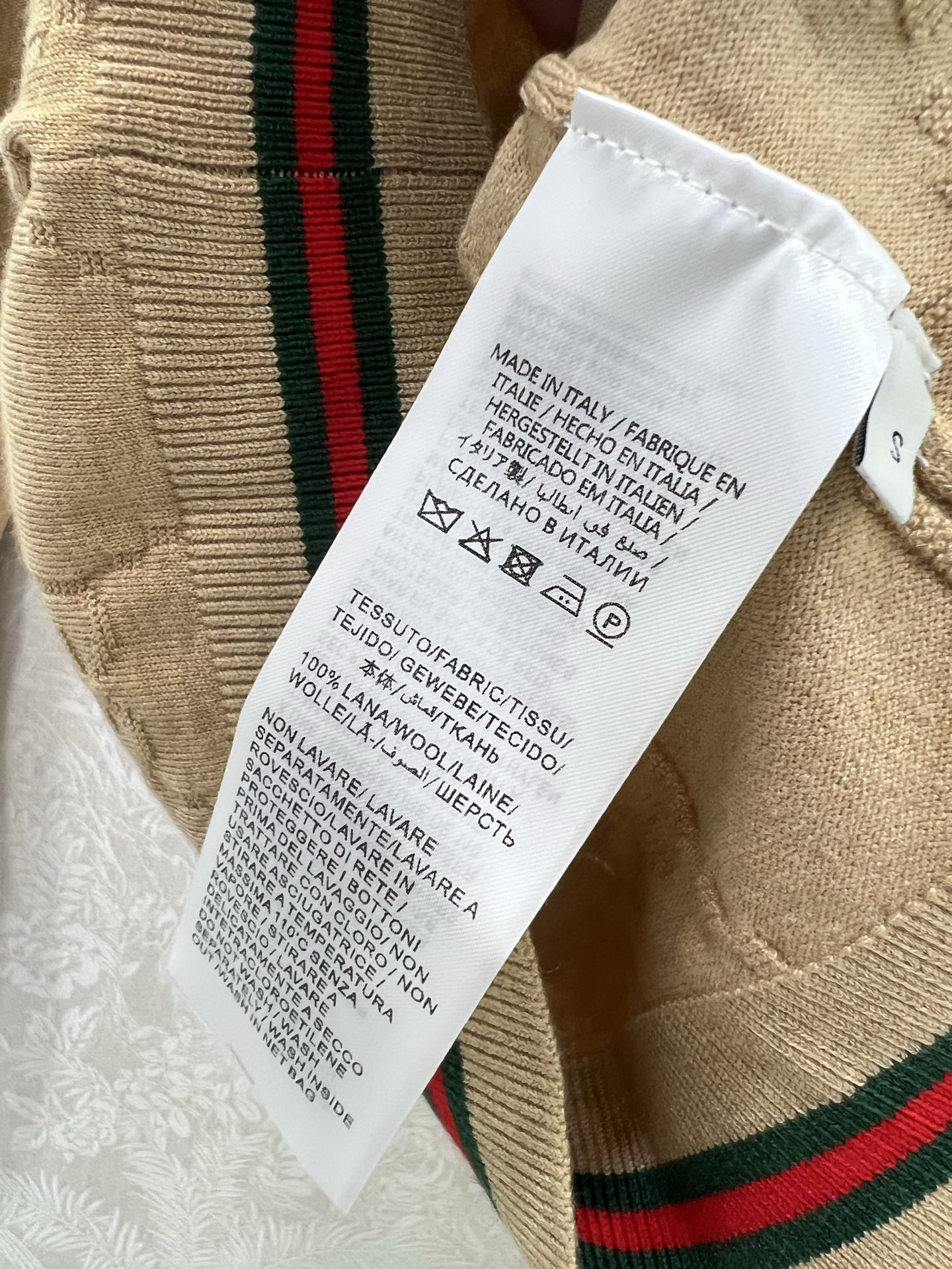🔥🔥Gucc*25新款圆领套头针织羊衫 整体logo 提花镂空设计 下摆经典红绿撞色 独家高版出品 真的