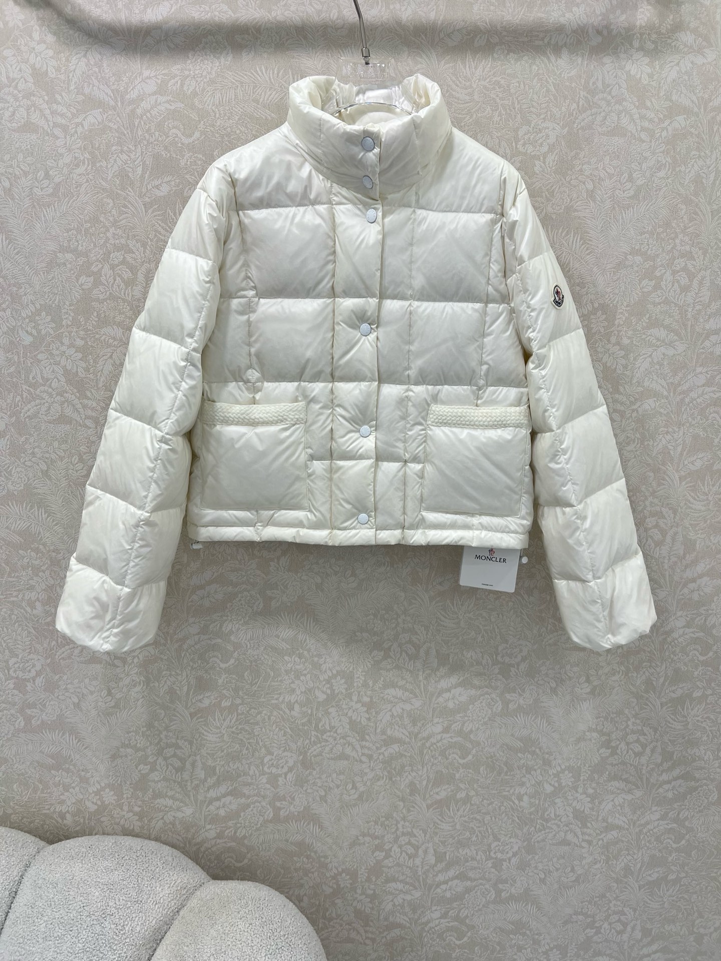 🔥🔥MONCL*R 蒙/口 25新款面包羽绒服 经典口袋针织前大口袋设计 袖子品牌袖标 原版定制记忆丝质