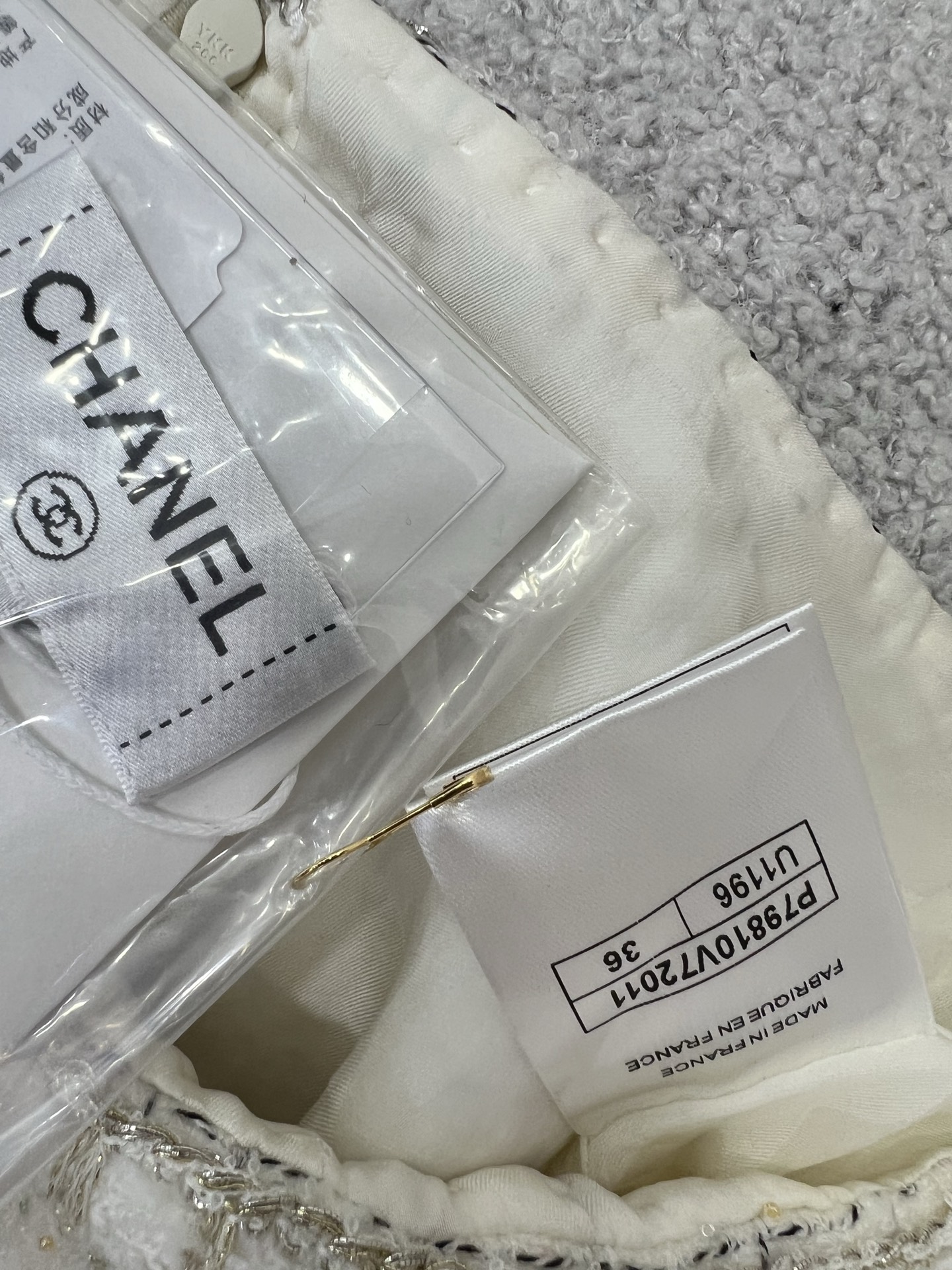 🔥🔥Chan*l 25粗纺羊毛呢材质百褶短裙  百分百真丝内衬版本‼️ 质感高级 品相十足 以立体手工捆