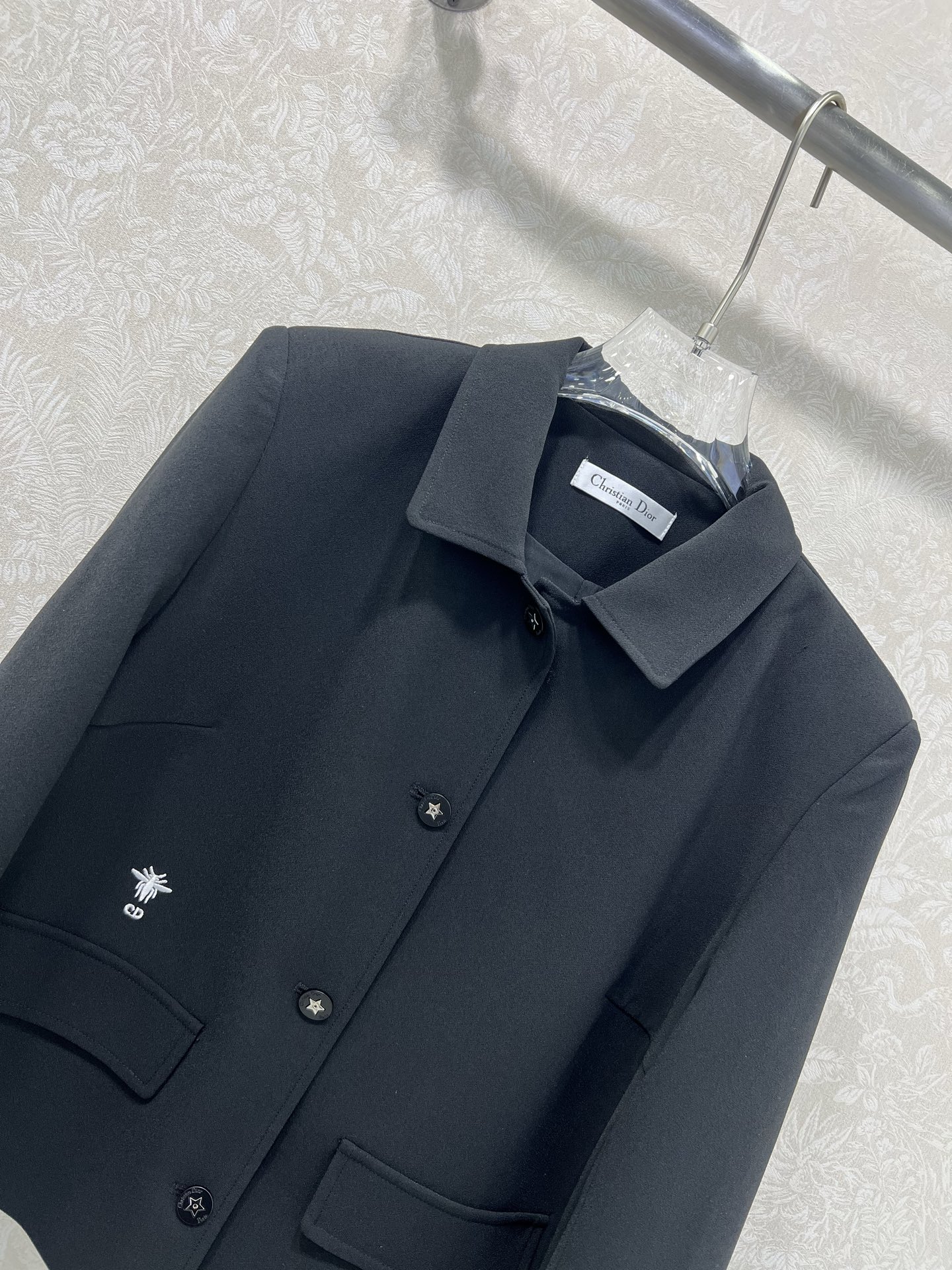 🔥🔥DIO* 25新款翻领单排扣西装外套 日常通勤的搭配 气质翻领修身 定制五角星五金 前口袋设计 经典