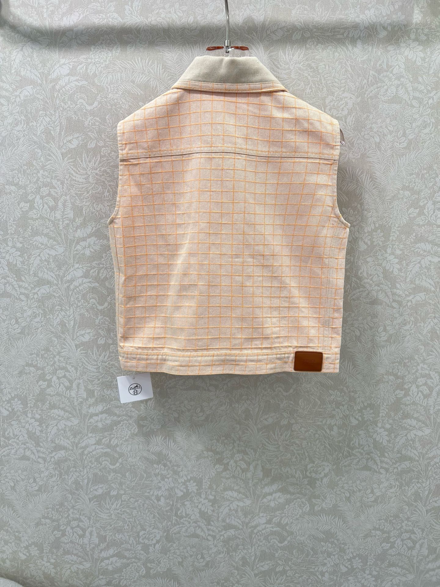 “High-Temperature Cotton Suit with Customized Details and Elegant Style for Daily Commuters” - 图片 8