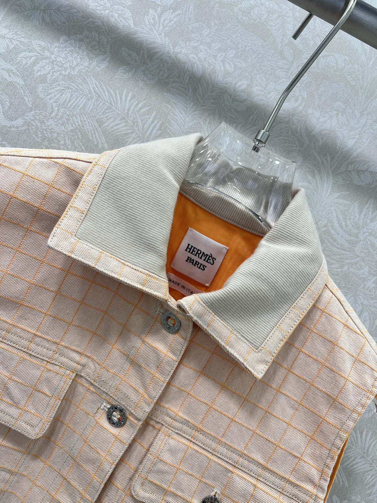 “High-Temperature Cotton Suit with Customized Details and Elegant Style for Daily Commuters” - 图片 2
