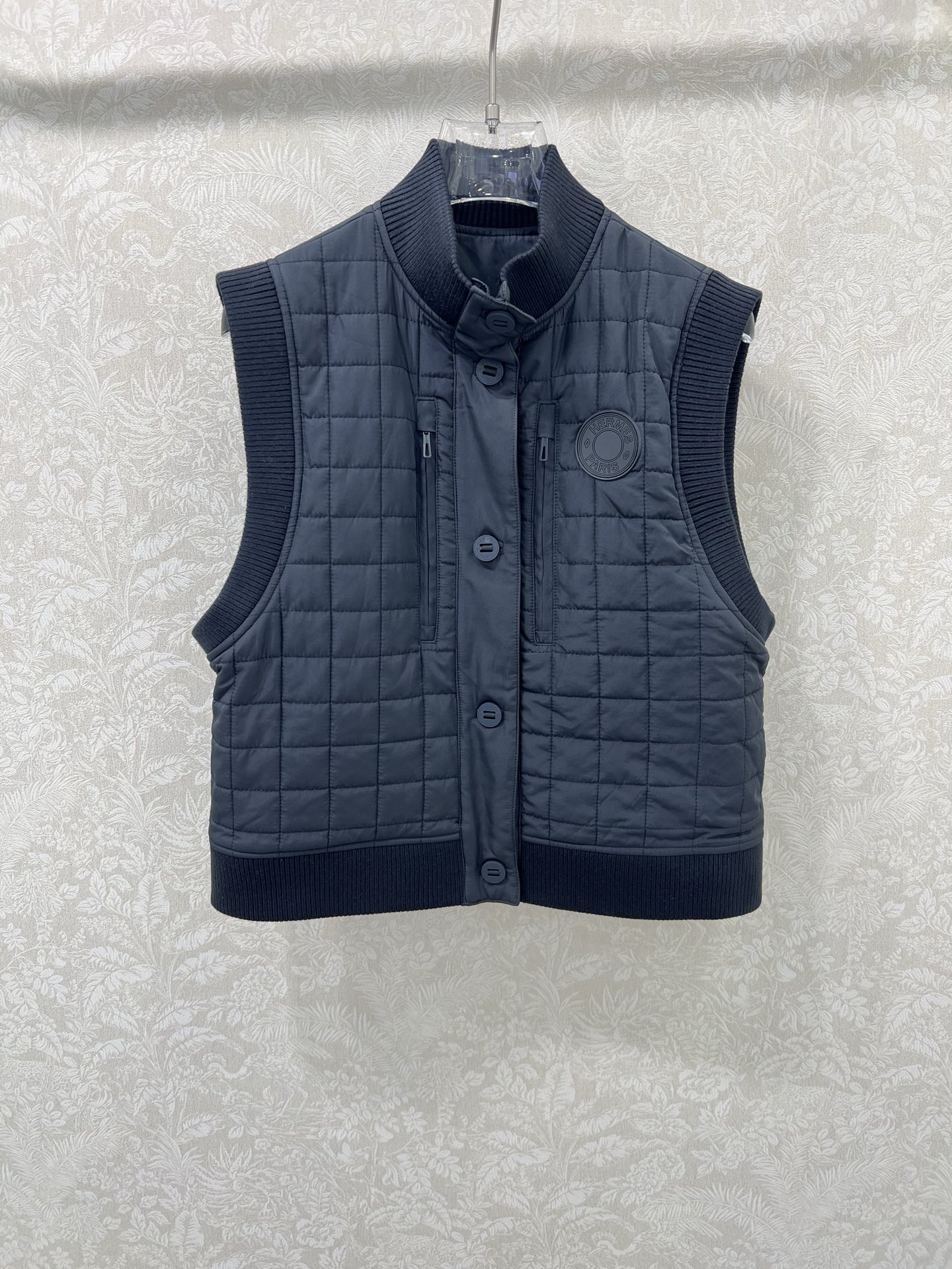 Herme* Cotton Coats: Customized, Warm, and Stylish Winter Wear - 图片 1