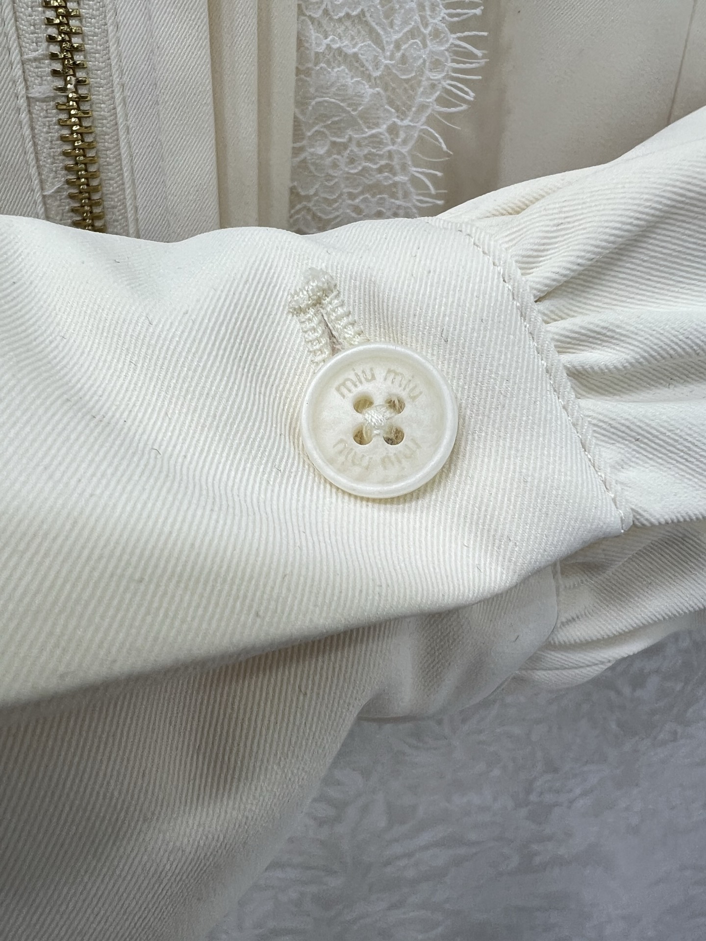 🔥🔥 miumi*25新款撞色翻领夹克外套  前襟褶皱木耳拼接蕾丝设计 超级优雅仙气十足 衣身做的木耳边