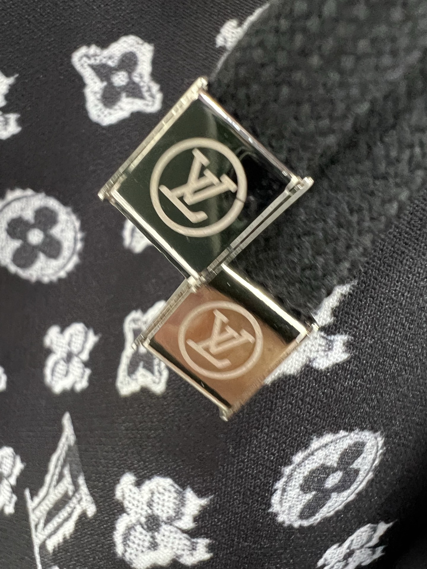 🔥🔥Louis Vuitt*n*25新款老花字母印花阔腿长裤 裤子直筒版型无敌显瘦 设计拉长人体比例  