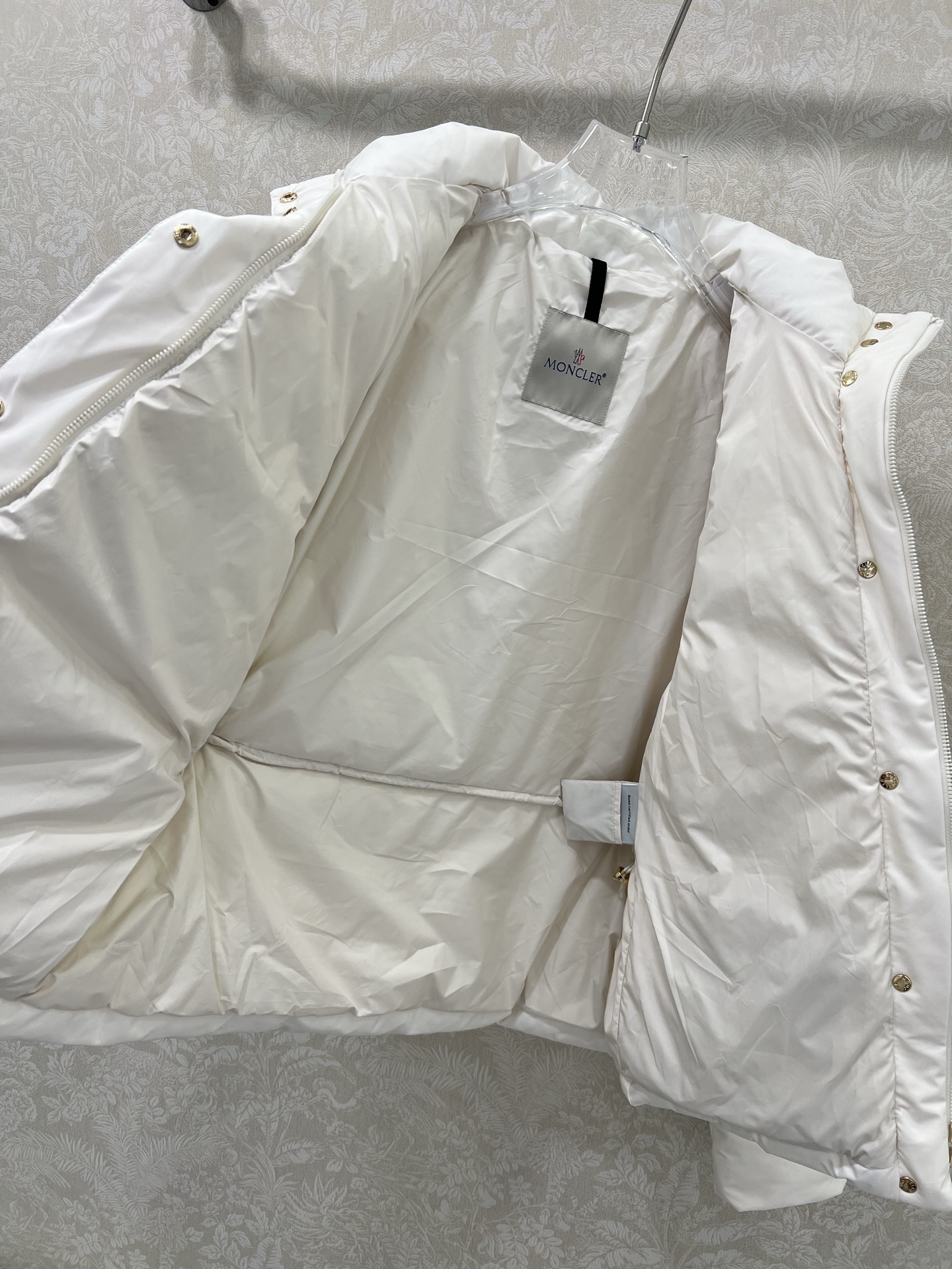 Moncl*r 25 New Bread-Flushed Suit with Dust-Proof Bag, Long-Sleeved, Short-Sleeved, Front Pocket Design - 图片 6