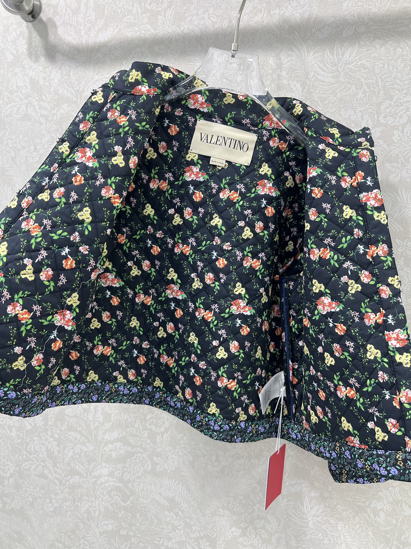 🔥🔥Valentin*25新款九分袖牛仔夹棉棉衣外套 别具一格的撞色设计 整体牛仔拼接印花领口袖口 定制