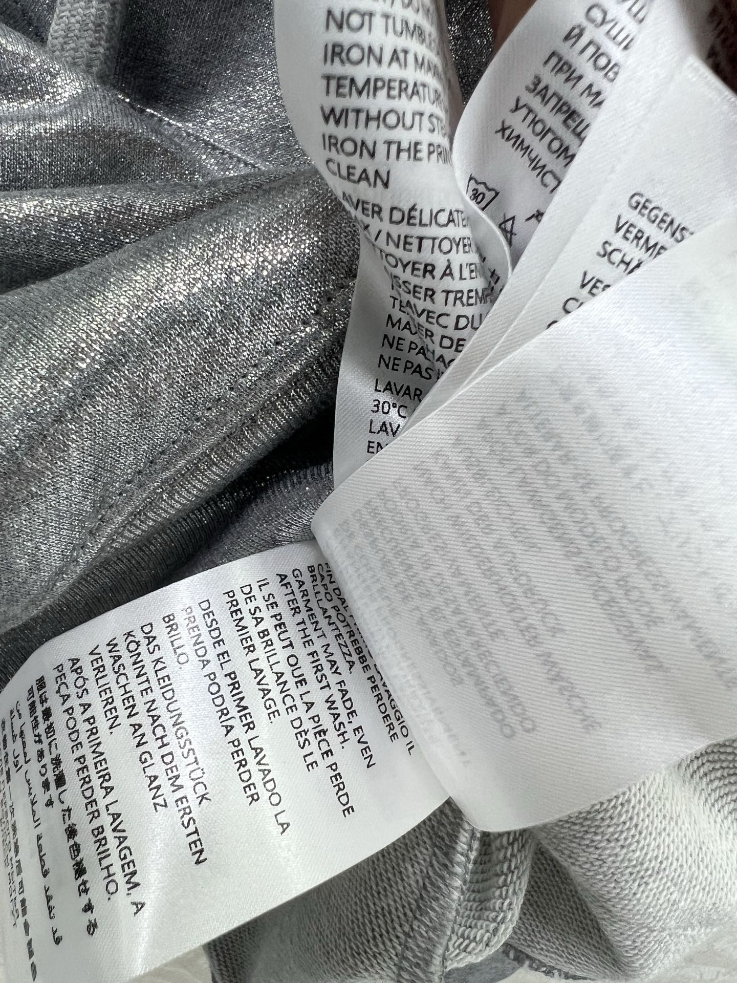 🔥🔥Gucc*25新款银色连帽印花卫衣 定制YB原生全棉材质 透气舒适 质感十足 凸显品牌格调 采用克重