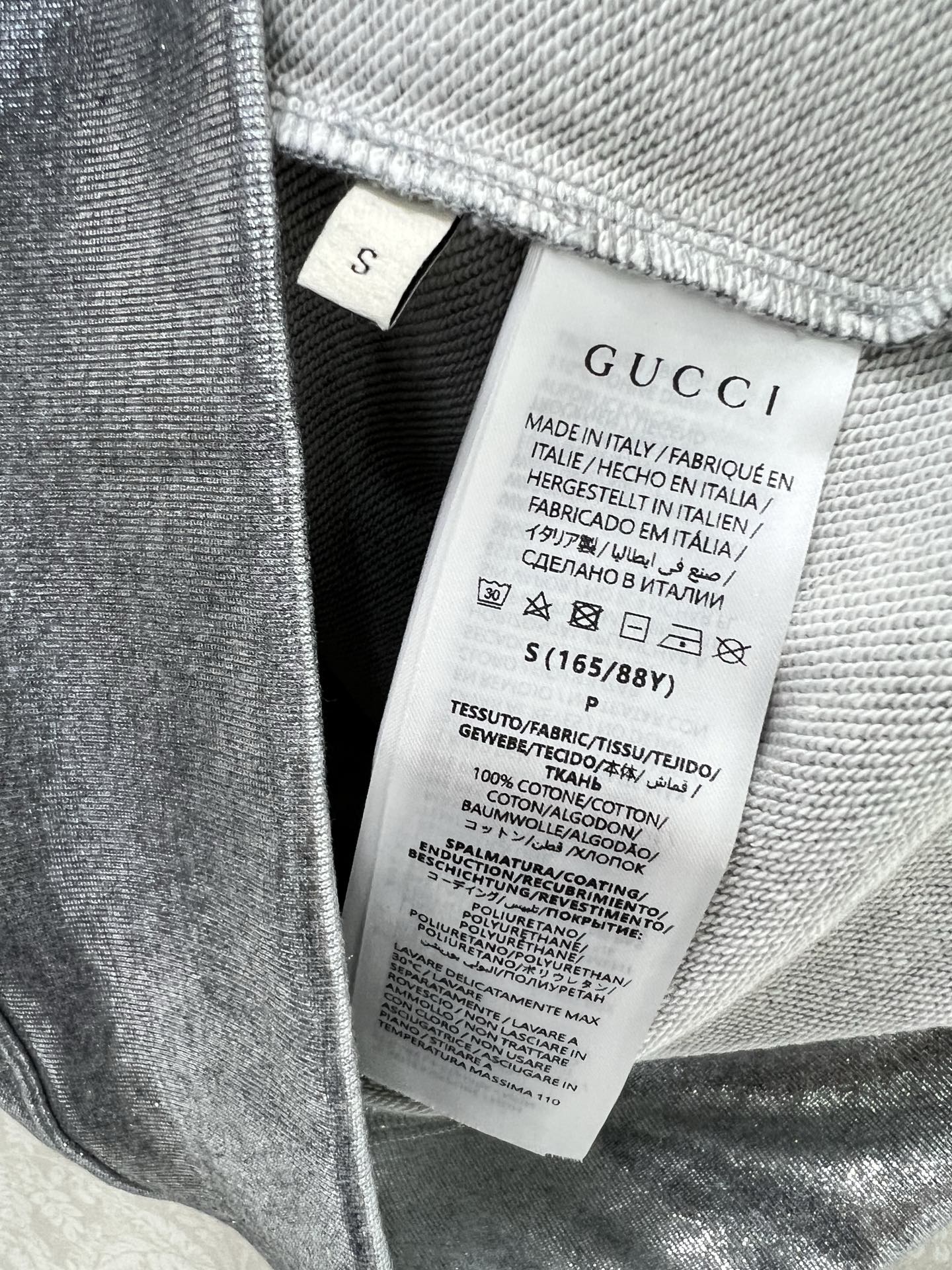 🔥🔥Gucc*25新款银色连帽印花卫衣 定制YB原生全棉材质 透气舒适 质感十足 凸显品牌格调 采用克重