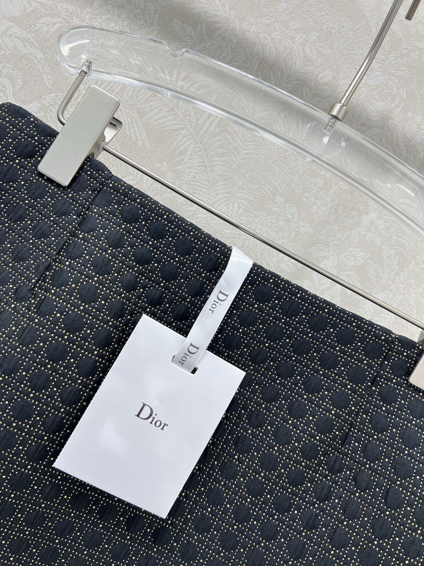 🔥🔥Dio* 25新款菱型格金丝半裙 定制进口菱形肌理感加银丝金丝面料 漂亮的菱格图案，突显纹理感简约而