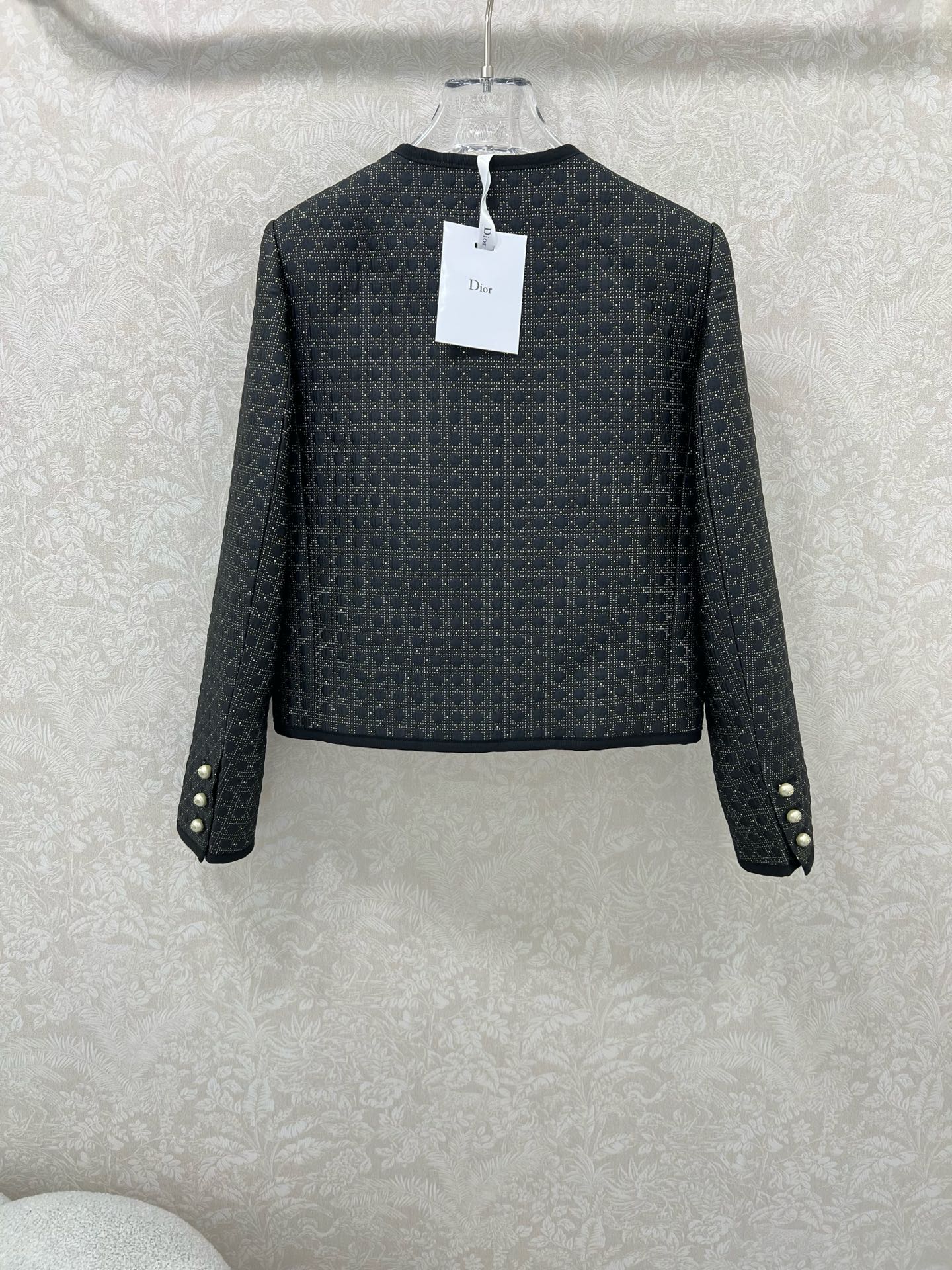 🔥🔥DIO*25新款菱型格金丝外套  定制进口菱形肌理感加银丝金丝面料  正肩垫肩版型设计贴合身形  前