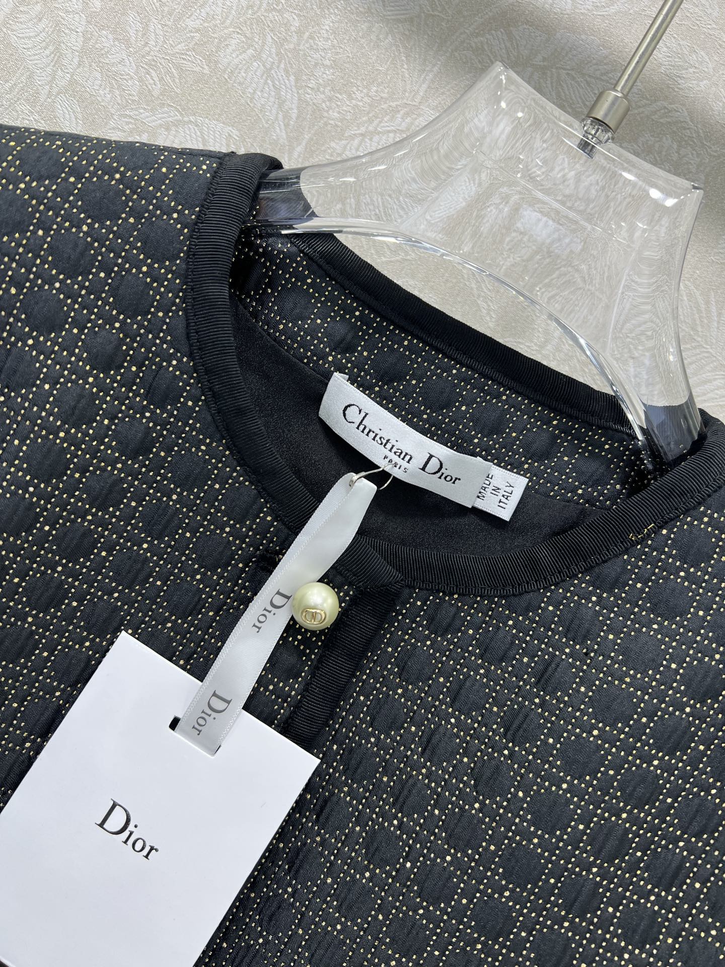 🔥🔥DIO*25新款菱型格金丝外套  定制进口菱形肌理感加银丝金丝面料  正肩垫肩版型设计贴合身形  前