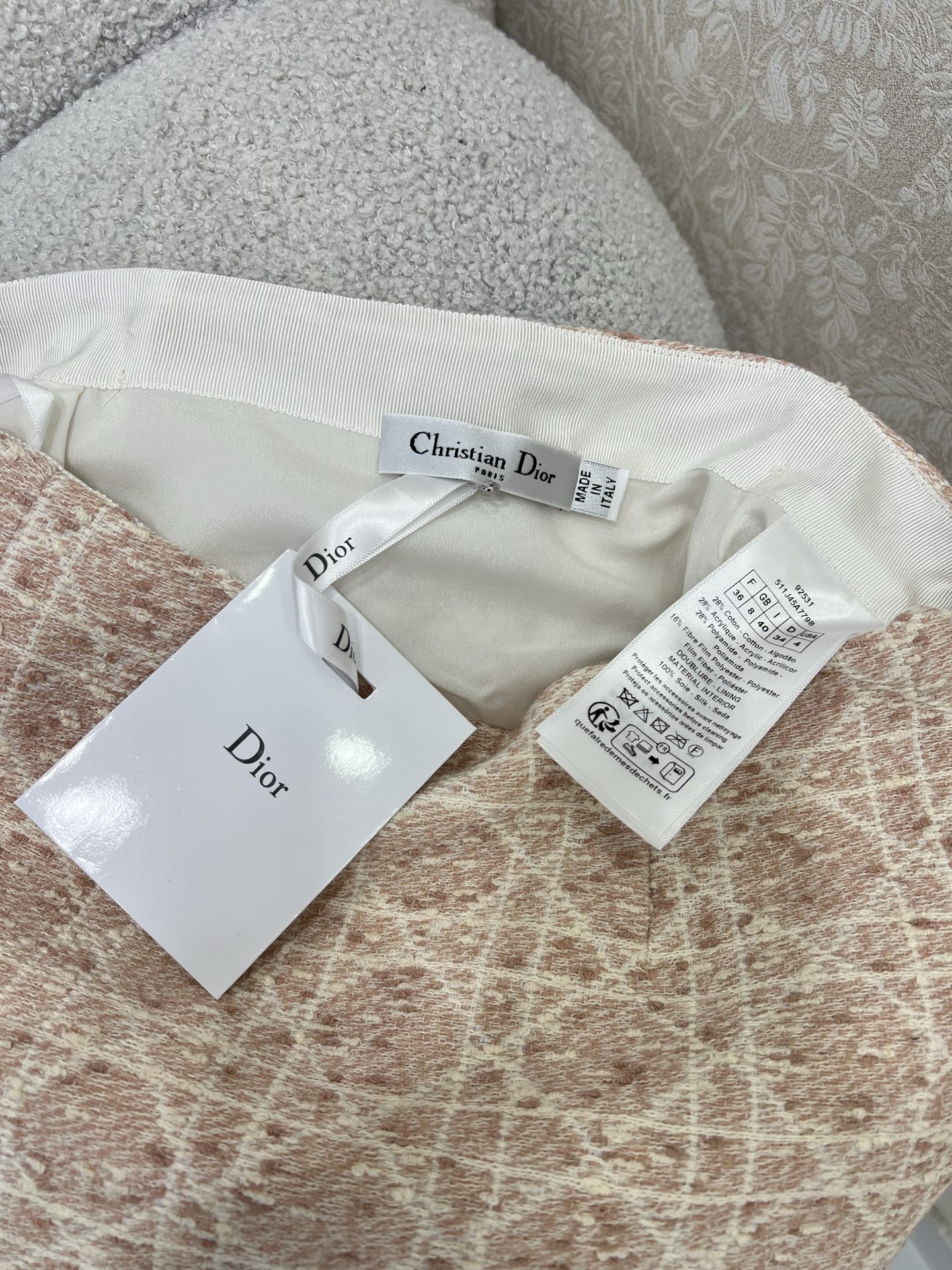 🔥🔥Dio* 25新款藤格提花半裙 马卡龙配色出货啦！绝美的藕粉跟浅蓝色 🩷🩵定制YB进口粗纺毛呢材质 