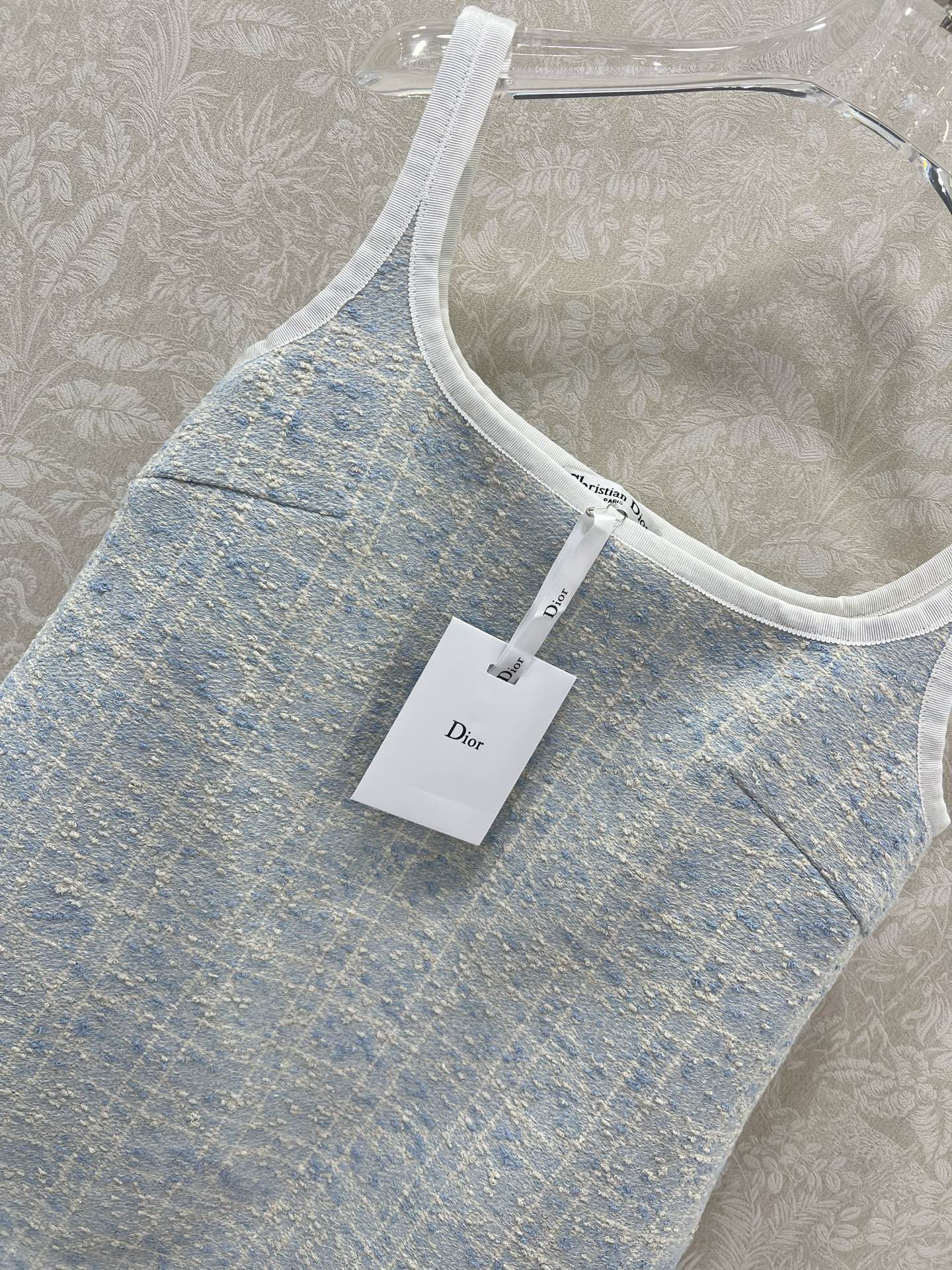 🔥🔥DIO*25秋冬新款藤格背心裙 马卡龙配色出货啦！定制提花材质 工艺处理 呈现出粗呢藤格纹肌理  垂