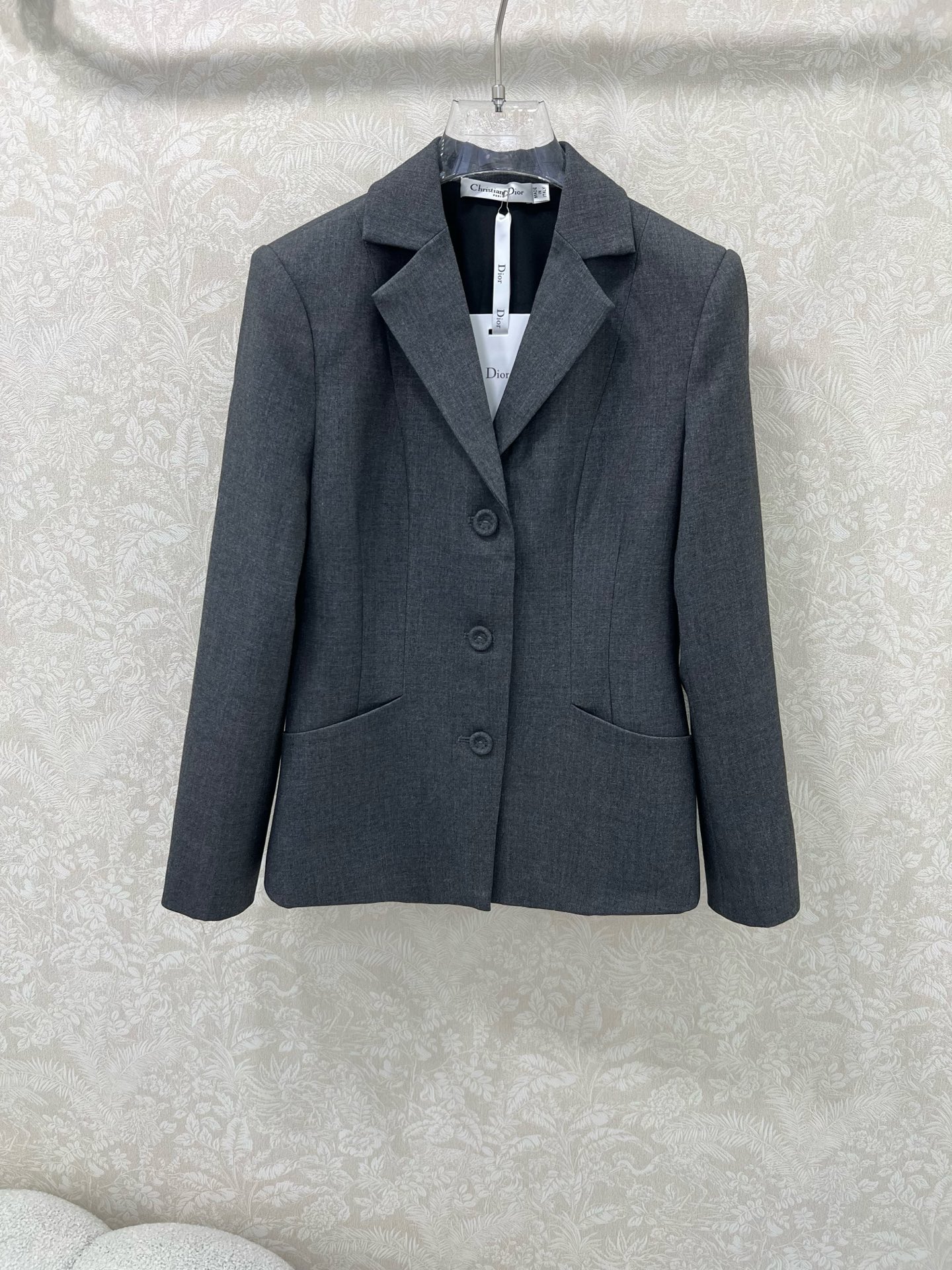 🔥🔥Dio* 25Fw早秋新款 翻领收腰廓形经典西装外套 独家高版出品！1947年推出经典款 采用丝毛面