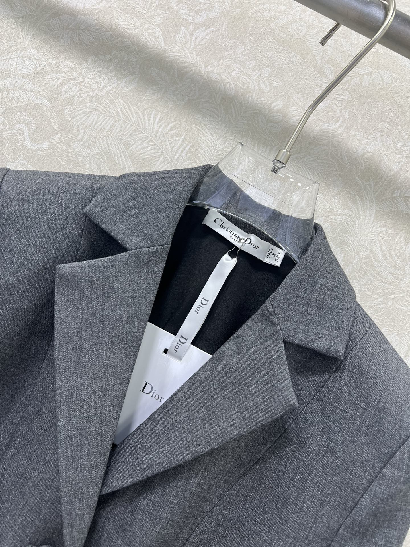 🔥🔥Dio* 25Fw早秋新款 翻领收腰廓形经典西装外套 独家高版出品！1947年推出经典款 采用丝毛面