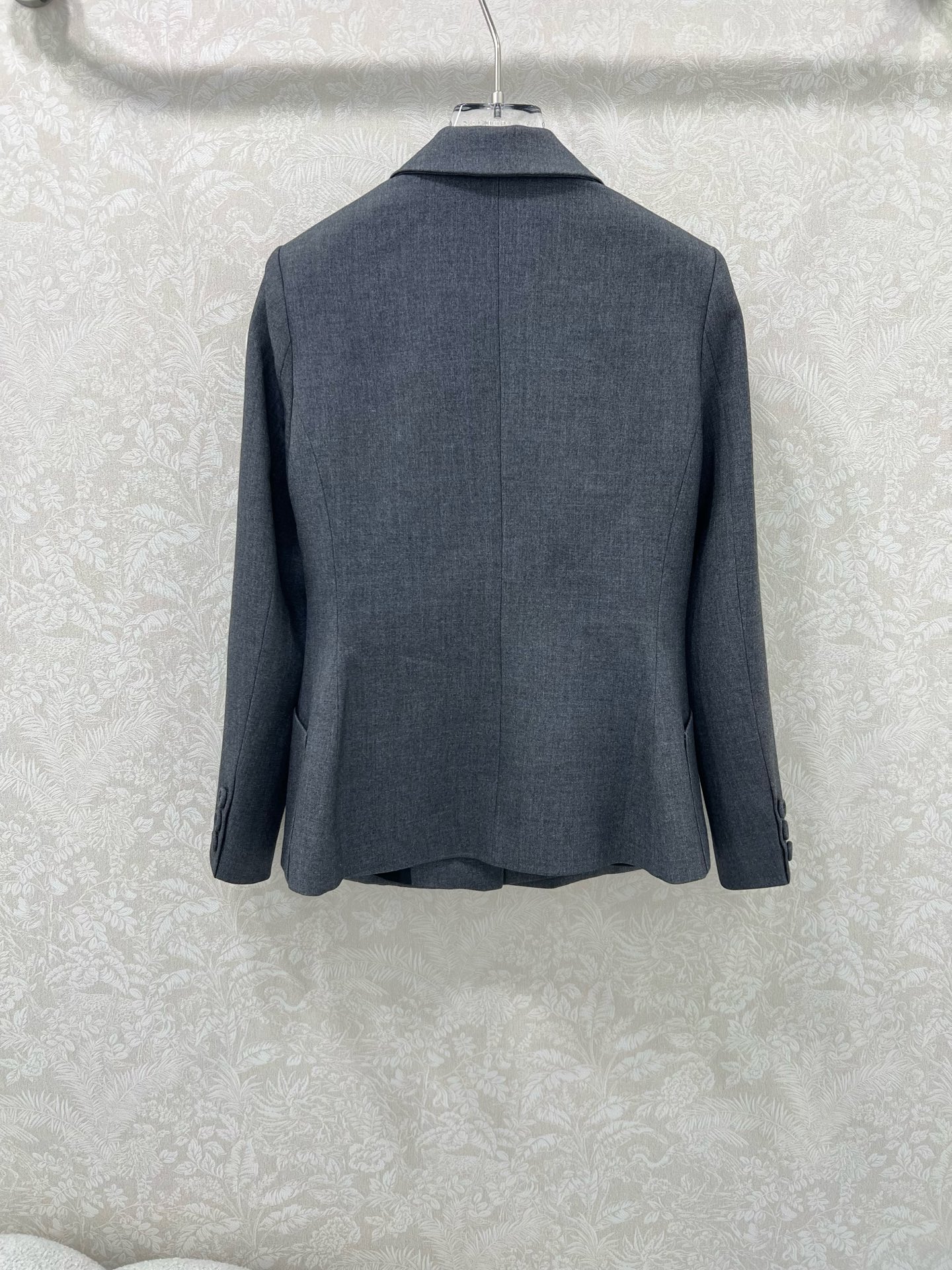 🔥🔥Dio* 25Fw早秋新款 翻领收腰廓形经典西装外套 独家高版出品！1947年推出经典款 采用丝毛面