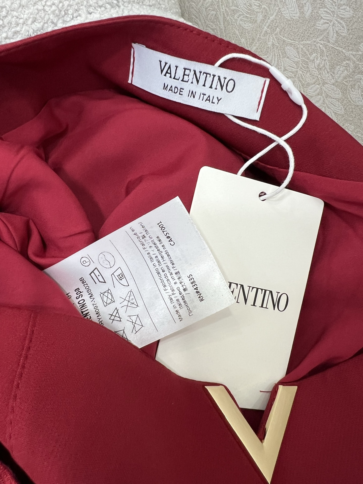 🔥🔥valentin*华伦/天奴25新款气质赫本风水溶花口袋装饰半裙 复合面料大摆半身裙  低调奢华立体