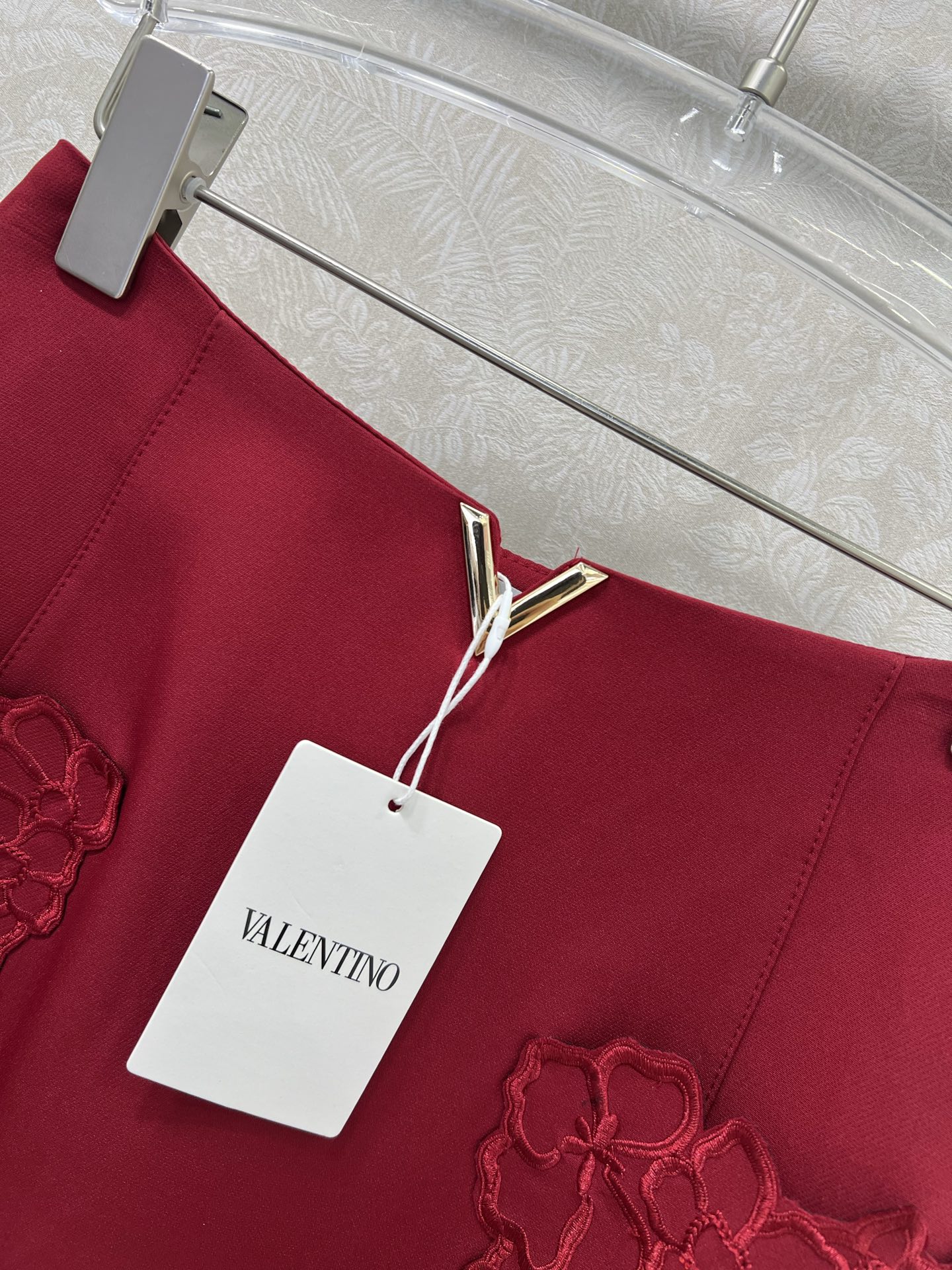 🔥🔥valentin*华伦/天奴25新款气质赫本风水溶花口袋装饰半裙 复合面料大摆半身裙  低调奢华立体