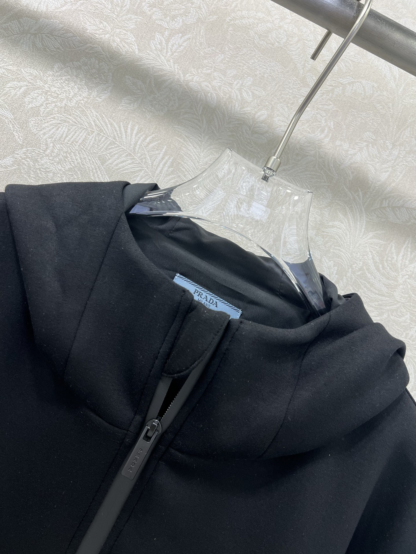 🔥🔥PRAD* 25新款连帽太空棉外套 整件衣服做起来难度超高！经典三角标口袋巨好看！采用太空棉面料 拒